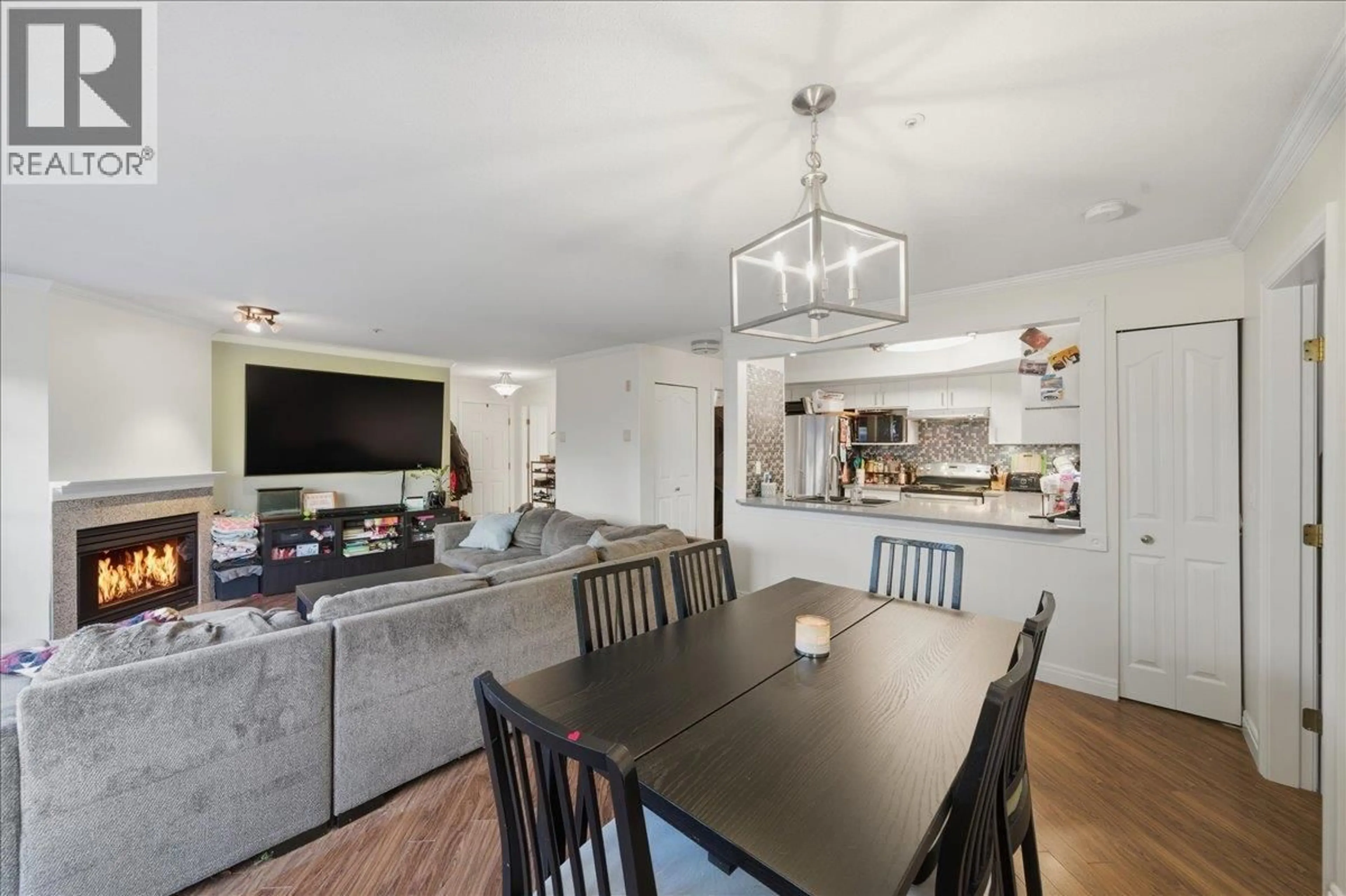 Open concept kitchen, unknown for 105 - 2345 CENTRAL AVENUE, Port Coquitlam British Columbia V3C1V9