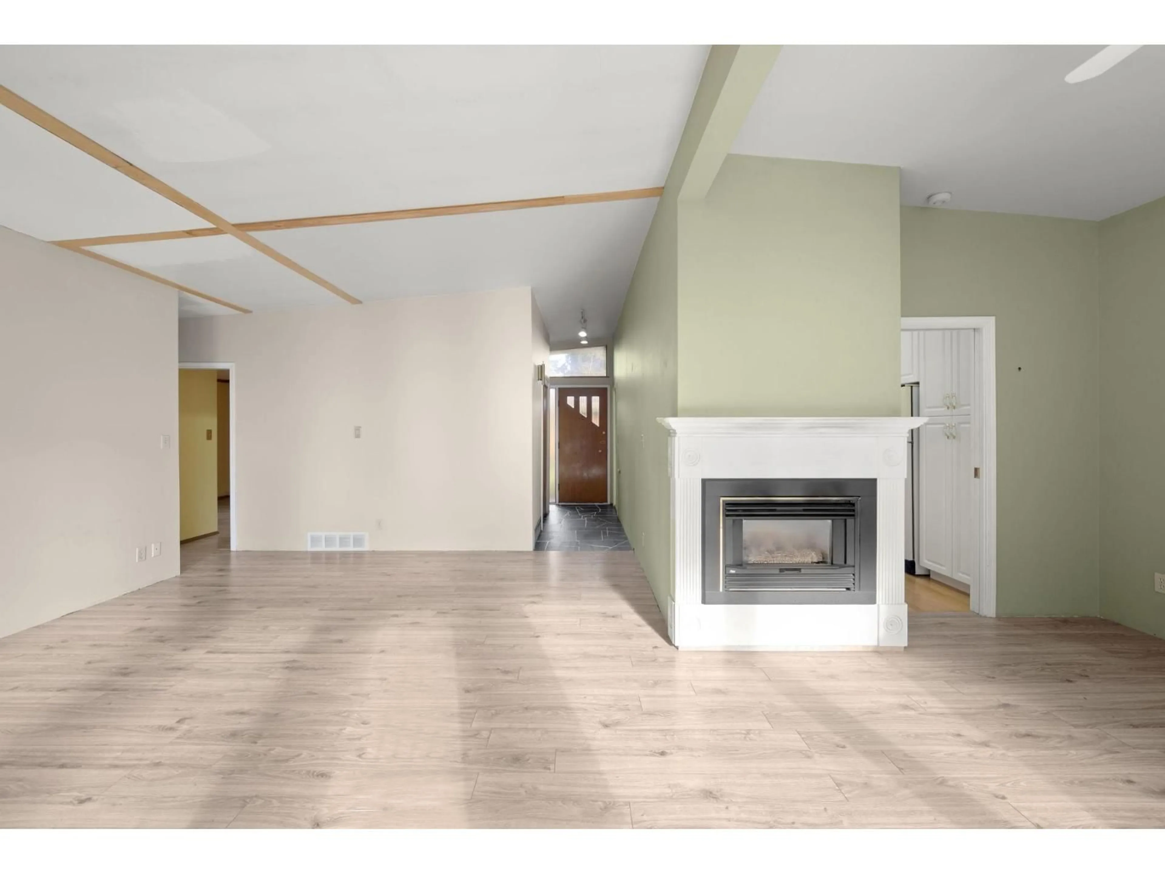 Unknown for 13482 58 AVENUE, Surrey British Columbia V3X2R4