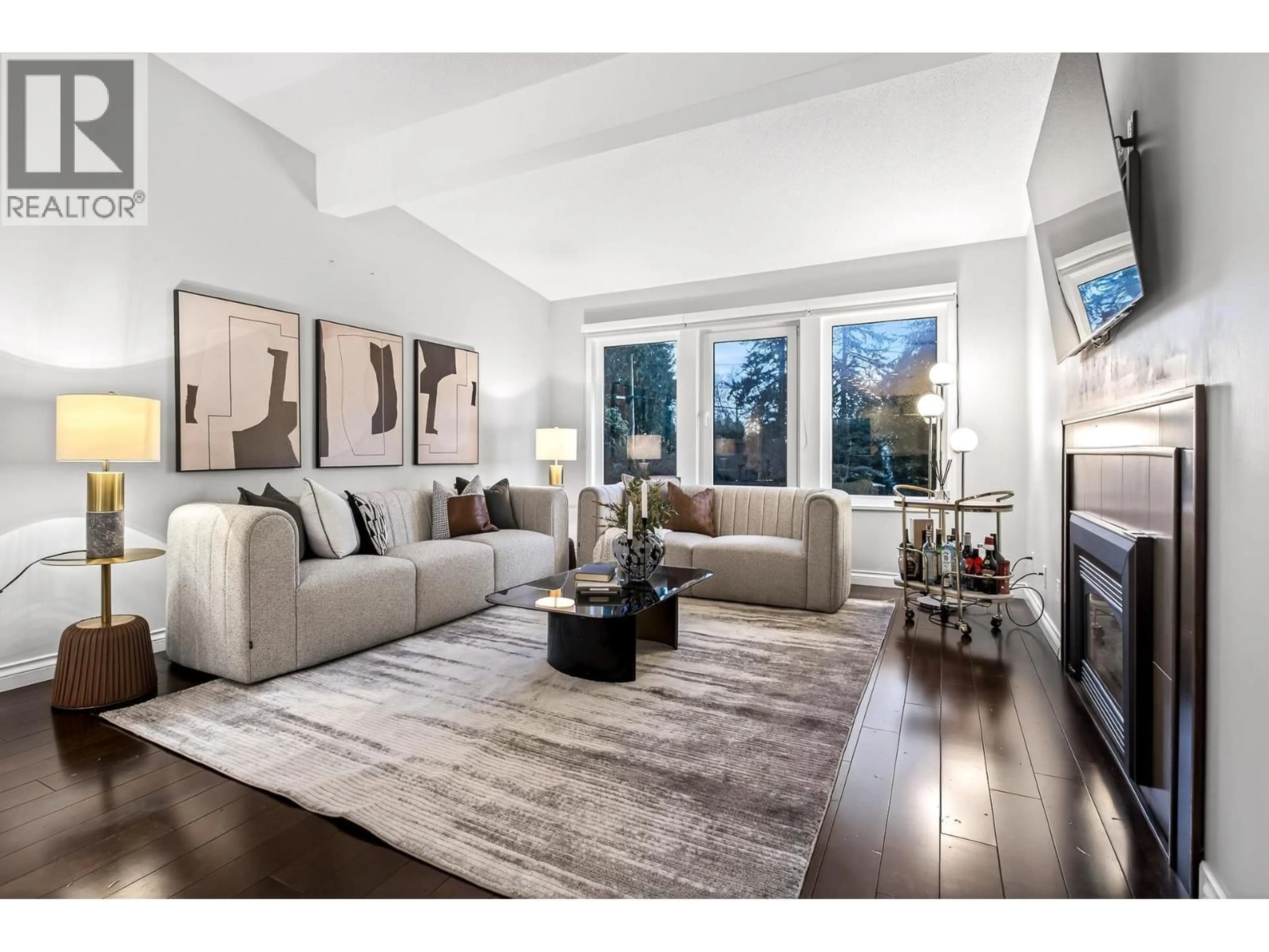 Living room with furniture, unknown for 1614 LYNN VALLEY ROAD, North Vancouver British Columbia V7J2B4