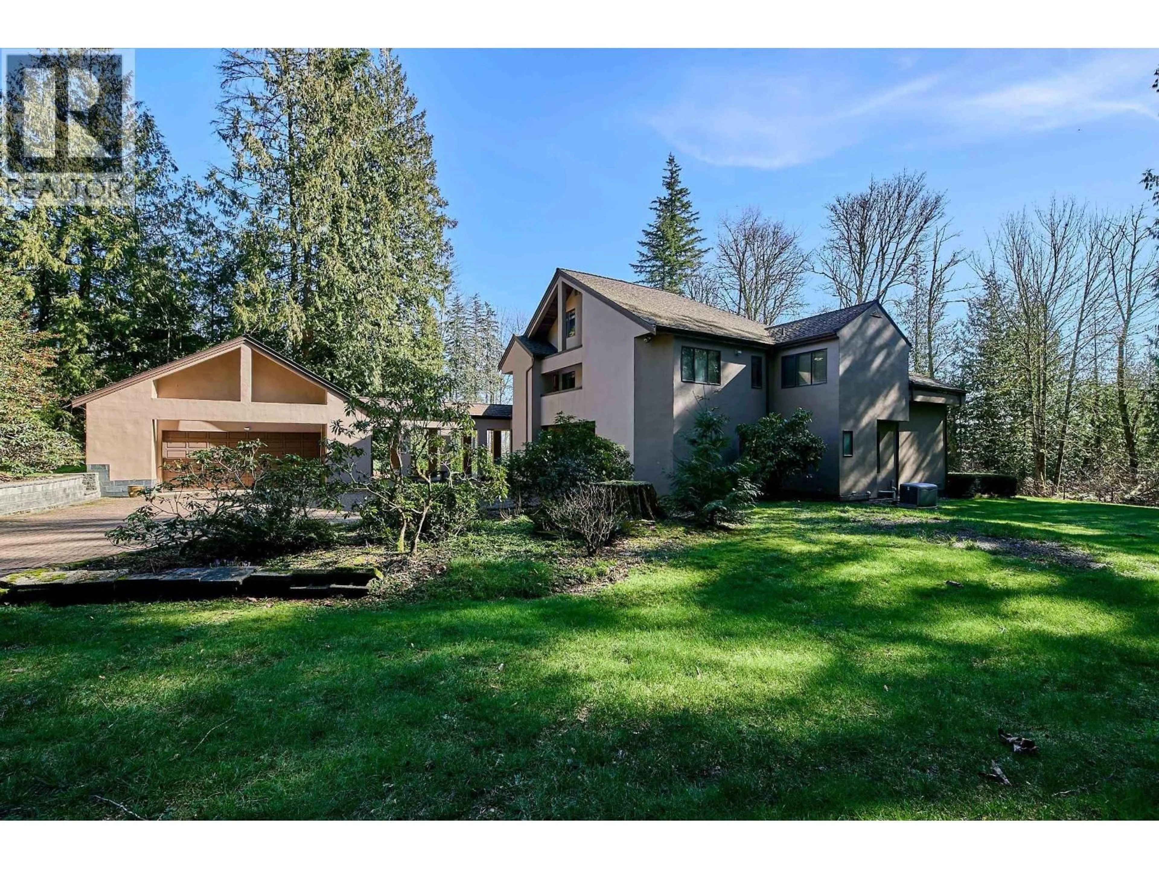 A pic from outside/outdoor area/front of a property/back of a property/a pic from drone, unknown for 10040 ROLLEY CRESCENT, Maple Ridge British Columbia V2W1J9
