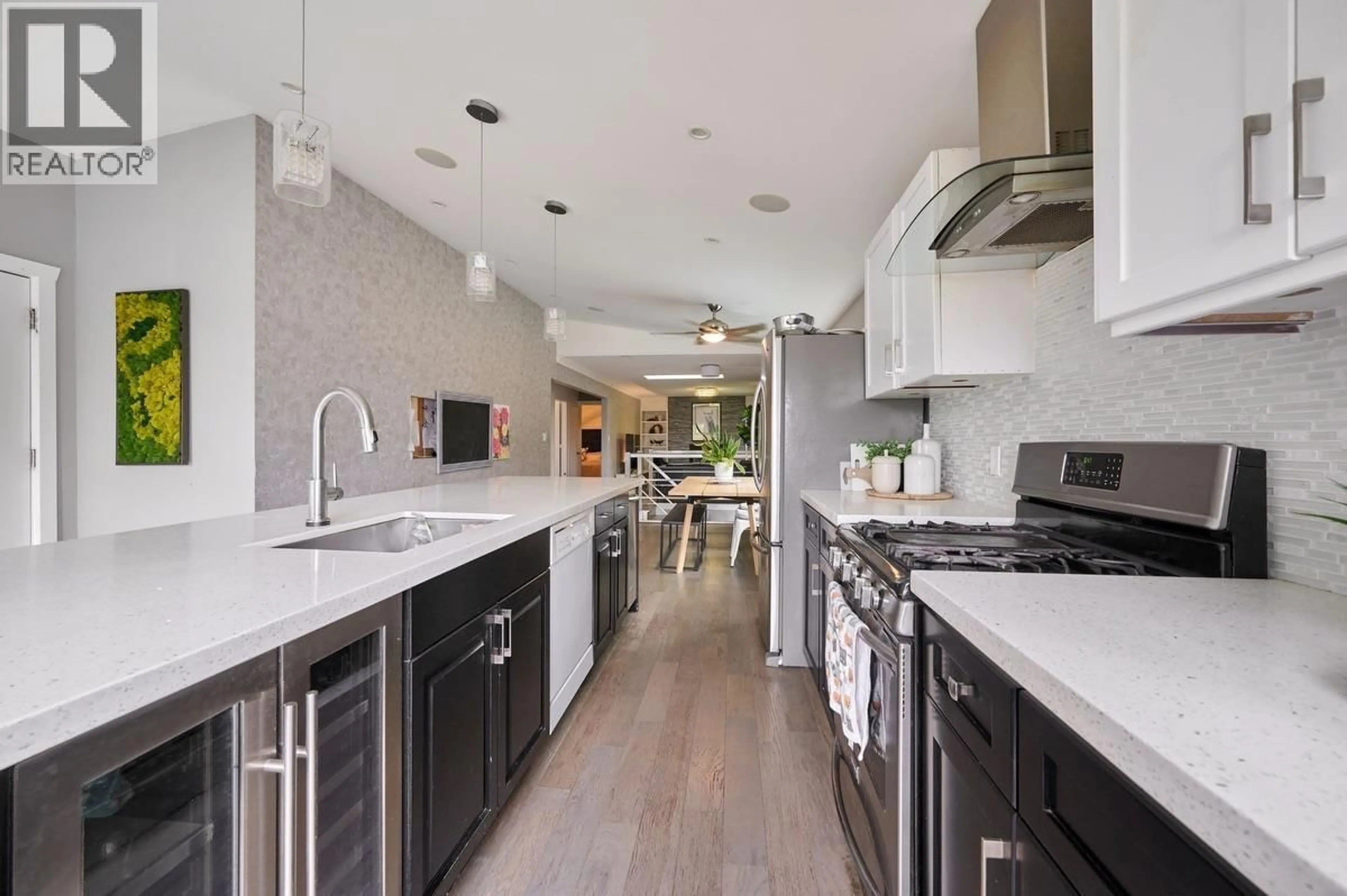 Contemporary kitchen, ceramic/tile floor for 13993 SILVER VALLEY ROAD, Maple Ridge British Columbia V4R2R3