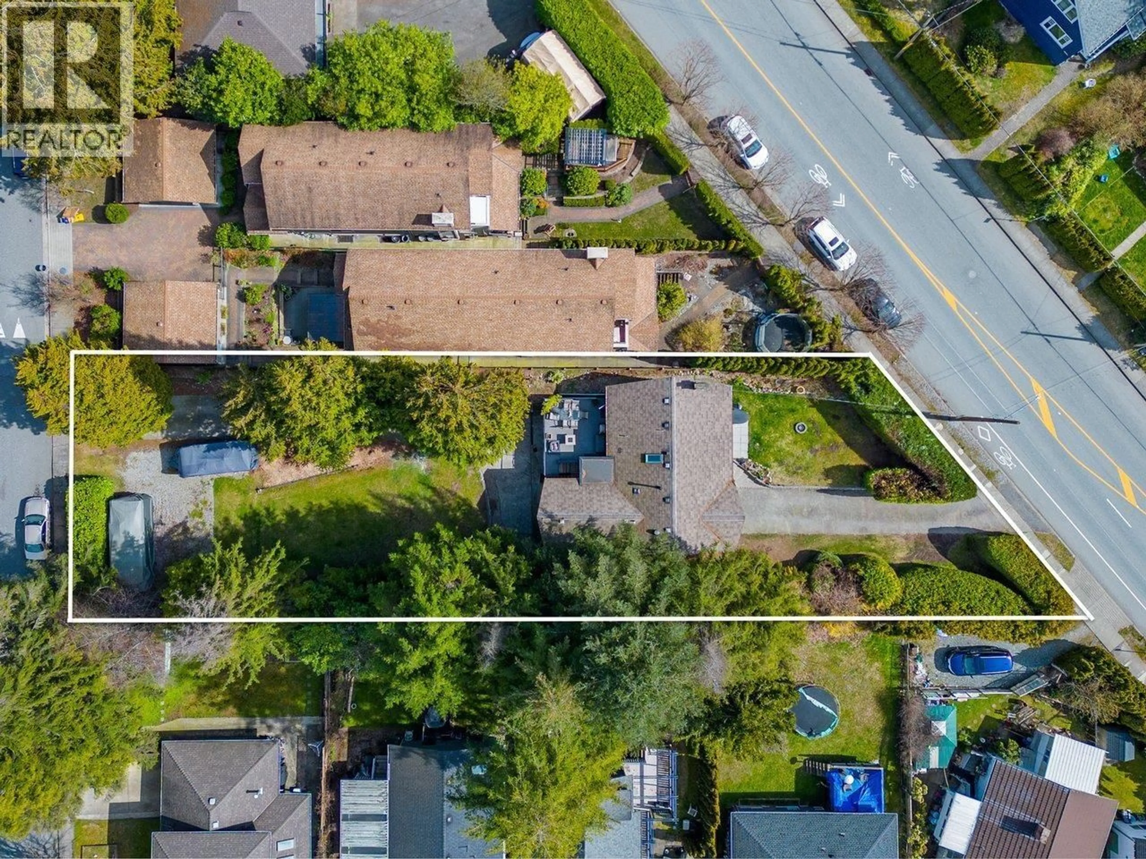 A pic from outside/outdoor area/front of a property/back of a property/a pic from drone, street for 1837 LARSON ROAD, North Vancouver British Columbia V7M2Z7