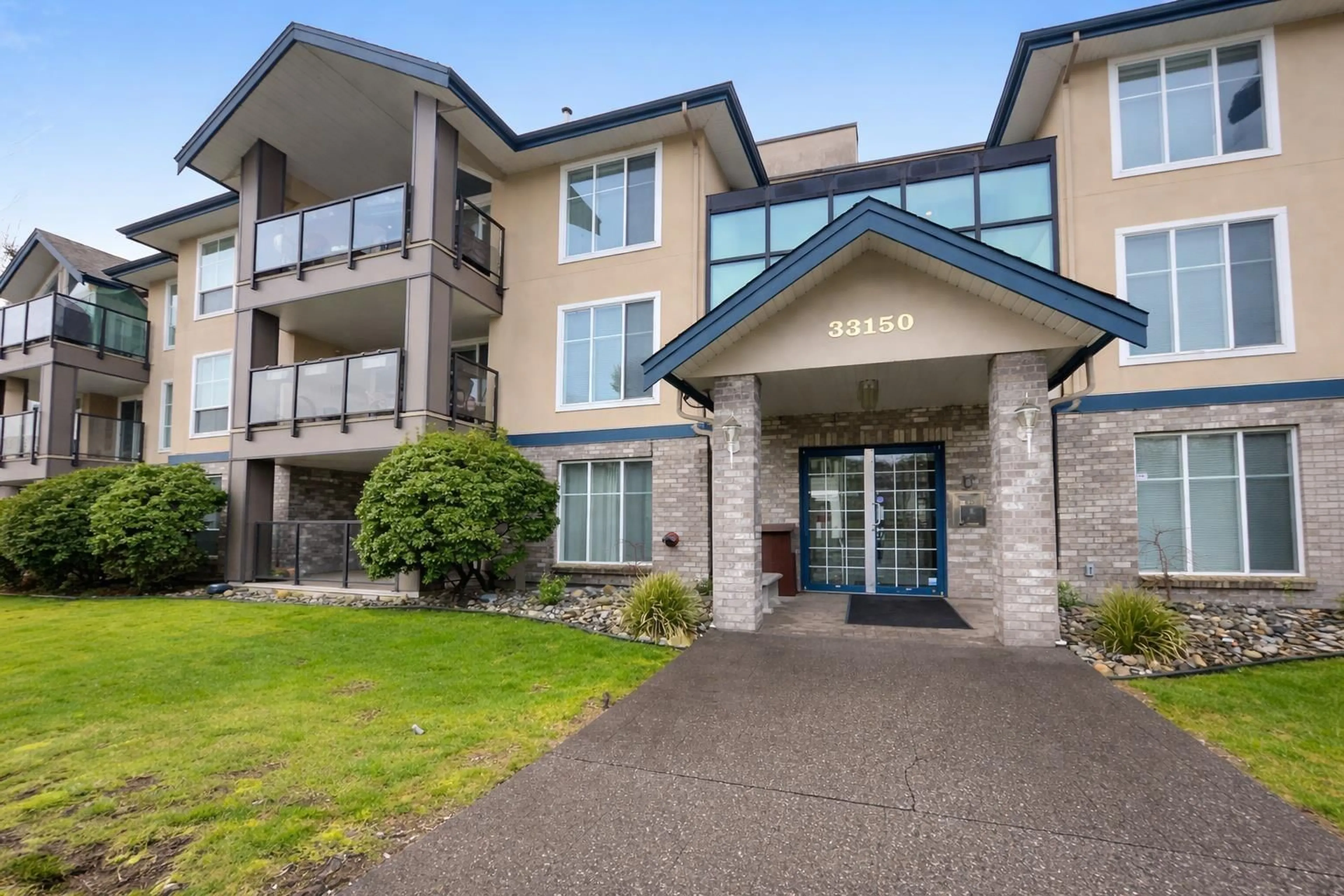 Patio, unknown for 314 - 33150 4TH AVENUE, Mission British Columbia V2V7A3