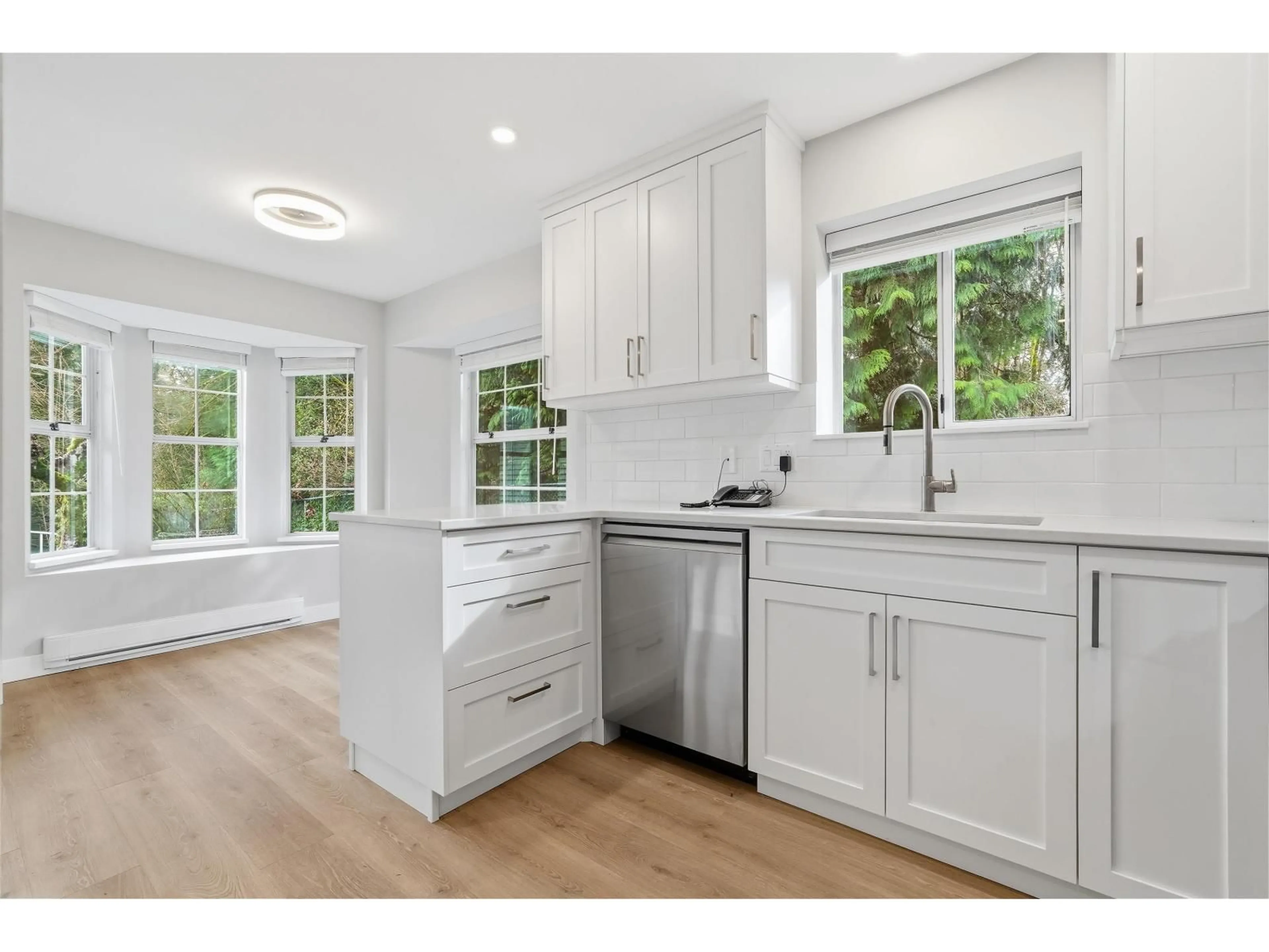 Open concept kitchen, unknown for 46 - 6537 138 STREET, Surrey British Columbia V3W0C5
