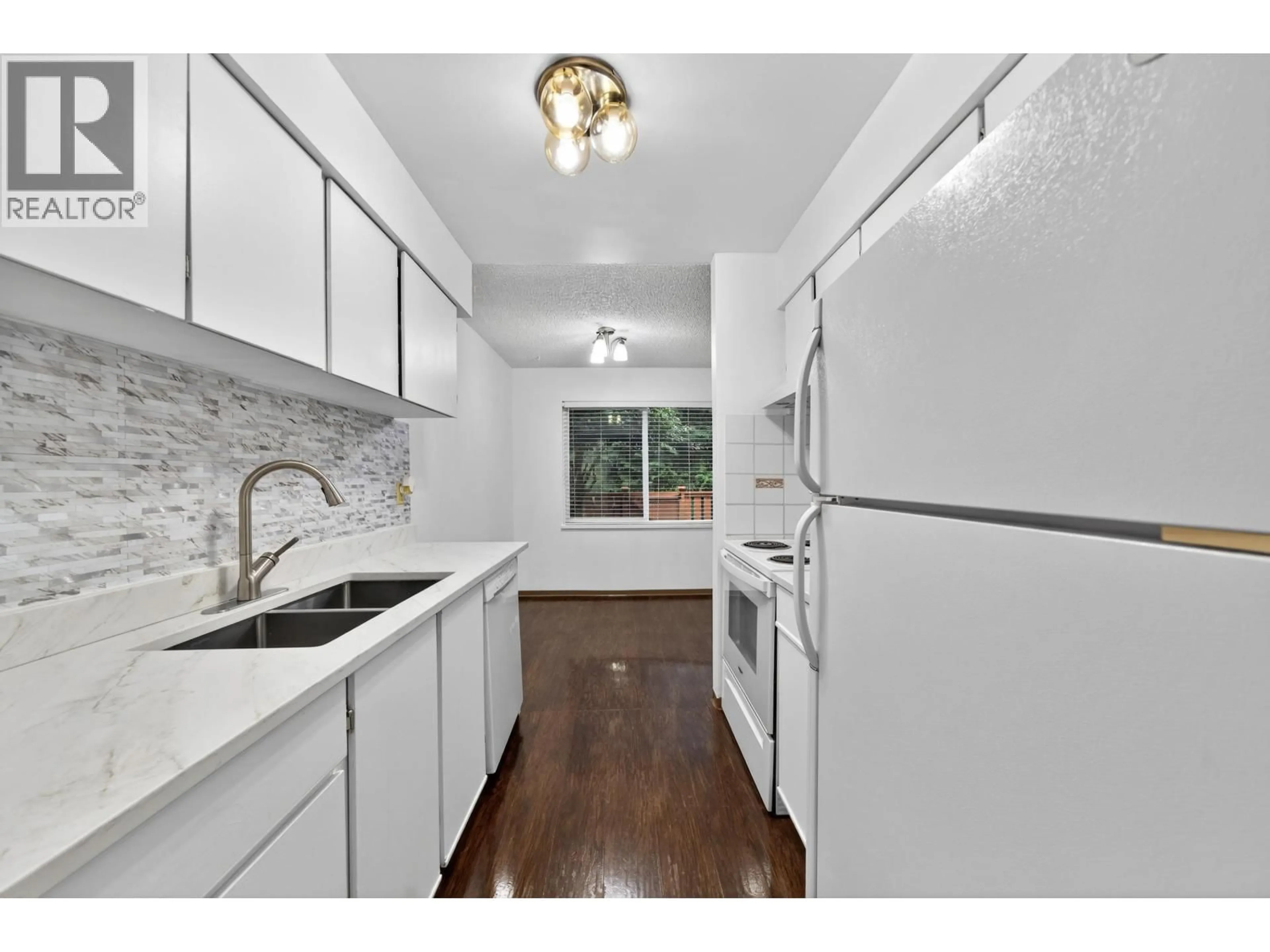 Standard kitchen, unknown for 3438 COPELAND AVENUE, Vancouver British Columbia V5S4B6