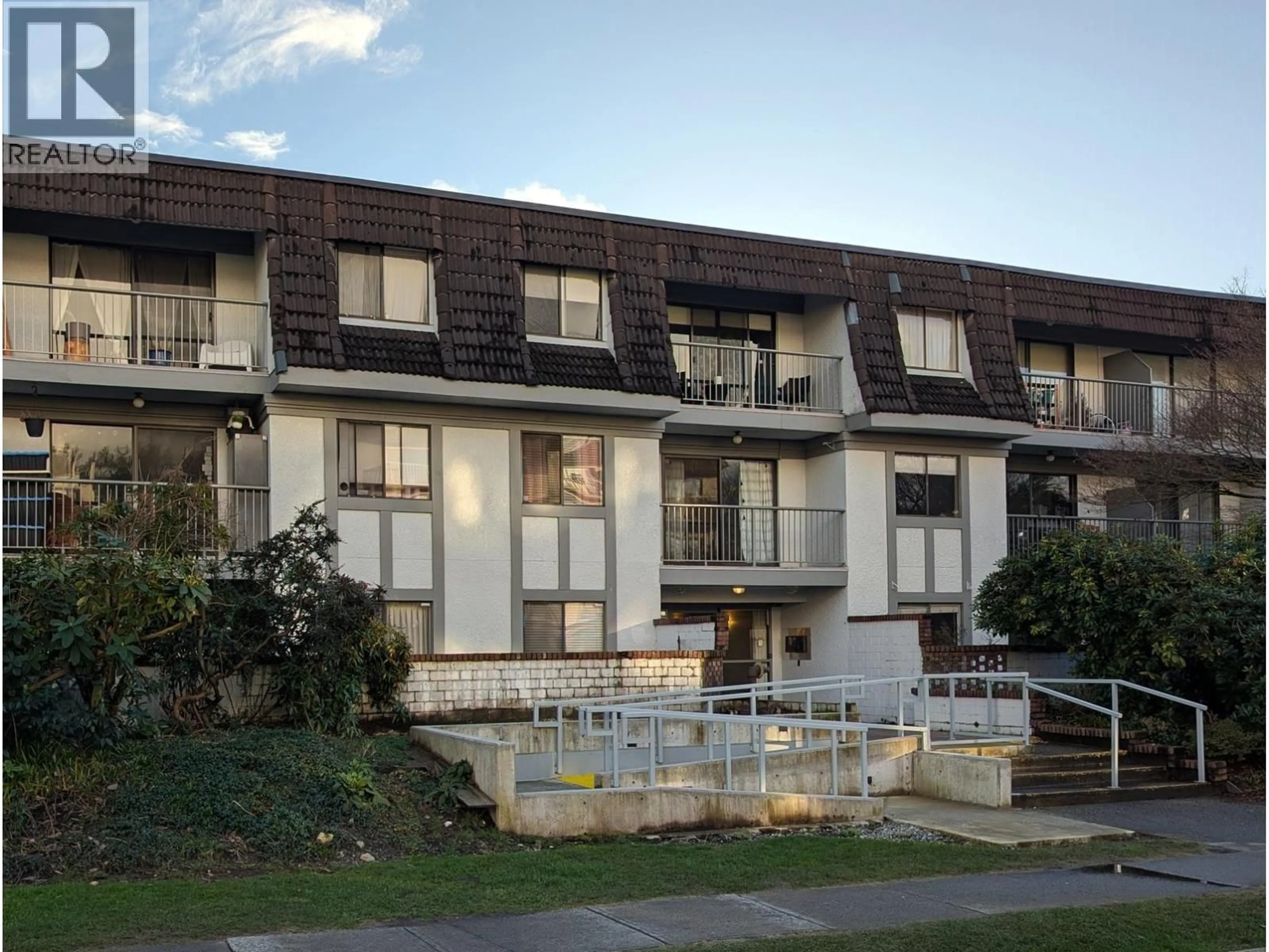 Unknown for 105 - 275 2ND STREET, North Vancouver British Columbia V7M1C9