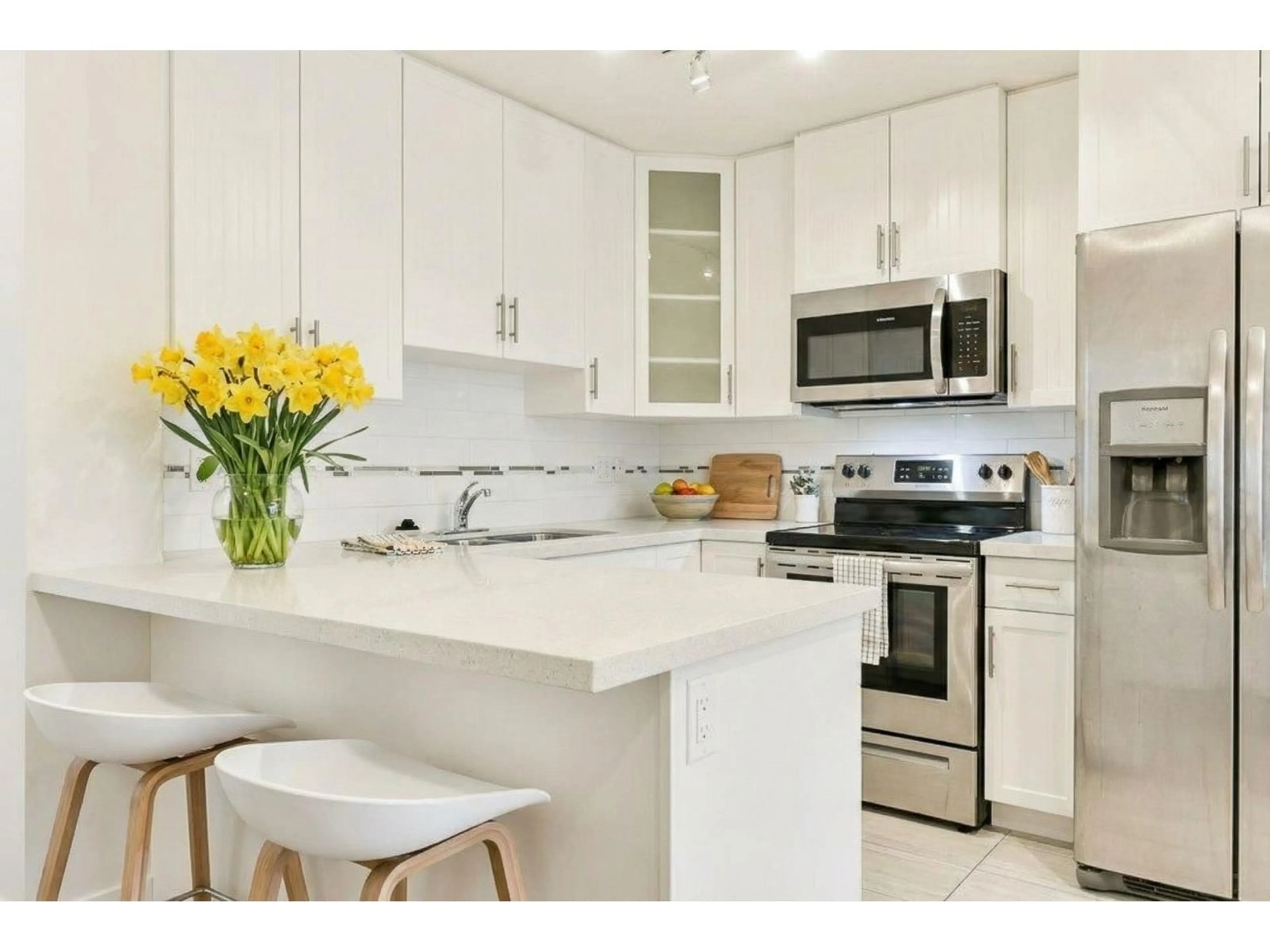 Open concept kitchen, unknown for 400 - 5650 201A STREET, Langley British Columbia V3A0B3