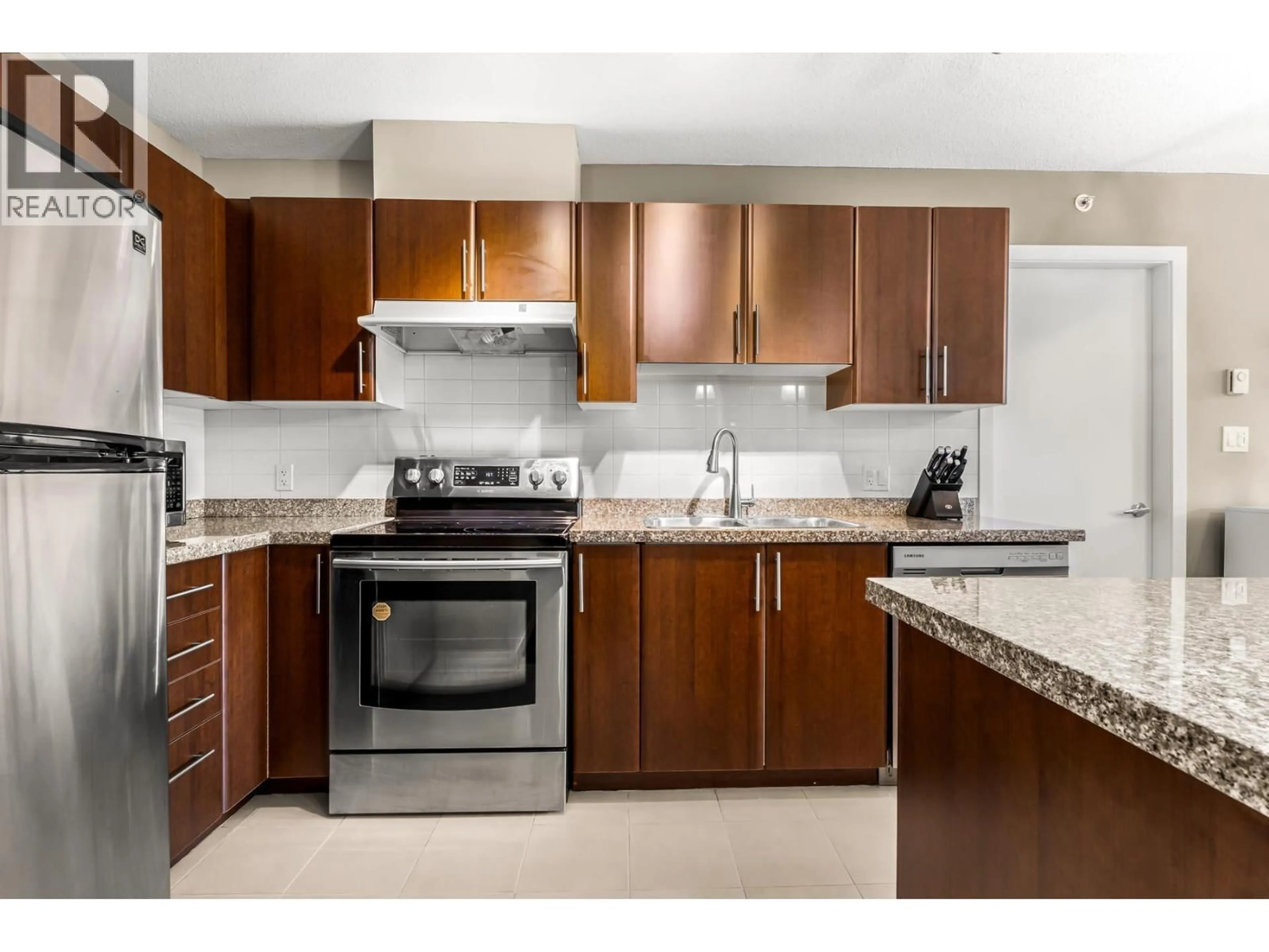 Standard kitchen, unknown for 602 - 1178 HEFFLEY CRESCENT, Coquitlam British Columbia V3B0A7