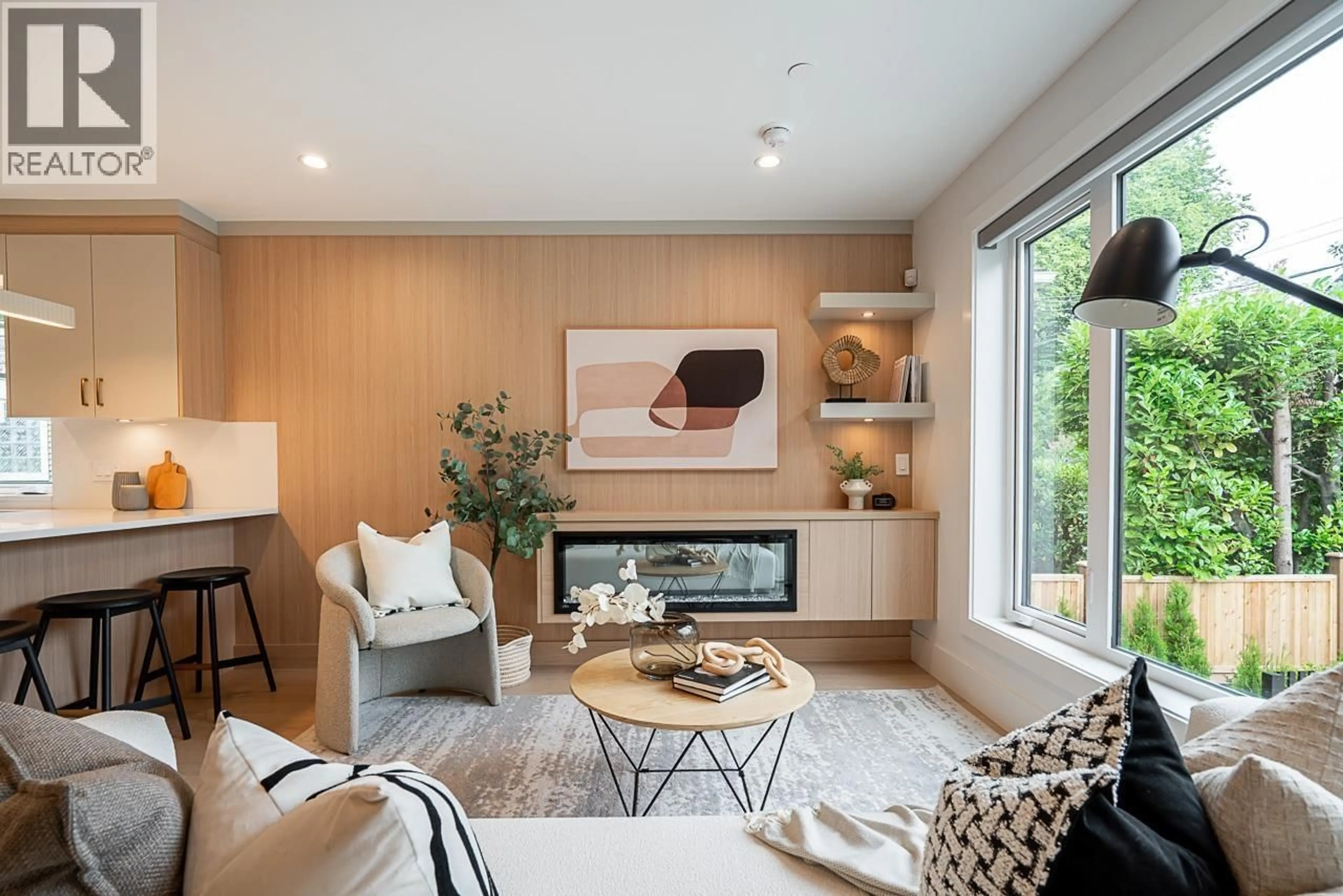 Living room with furniture, wood/laminate floor for 1 - 1816 3RD AVENUE, Vancouver British Columbia V5N1H2