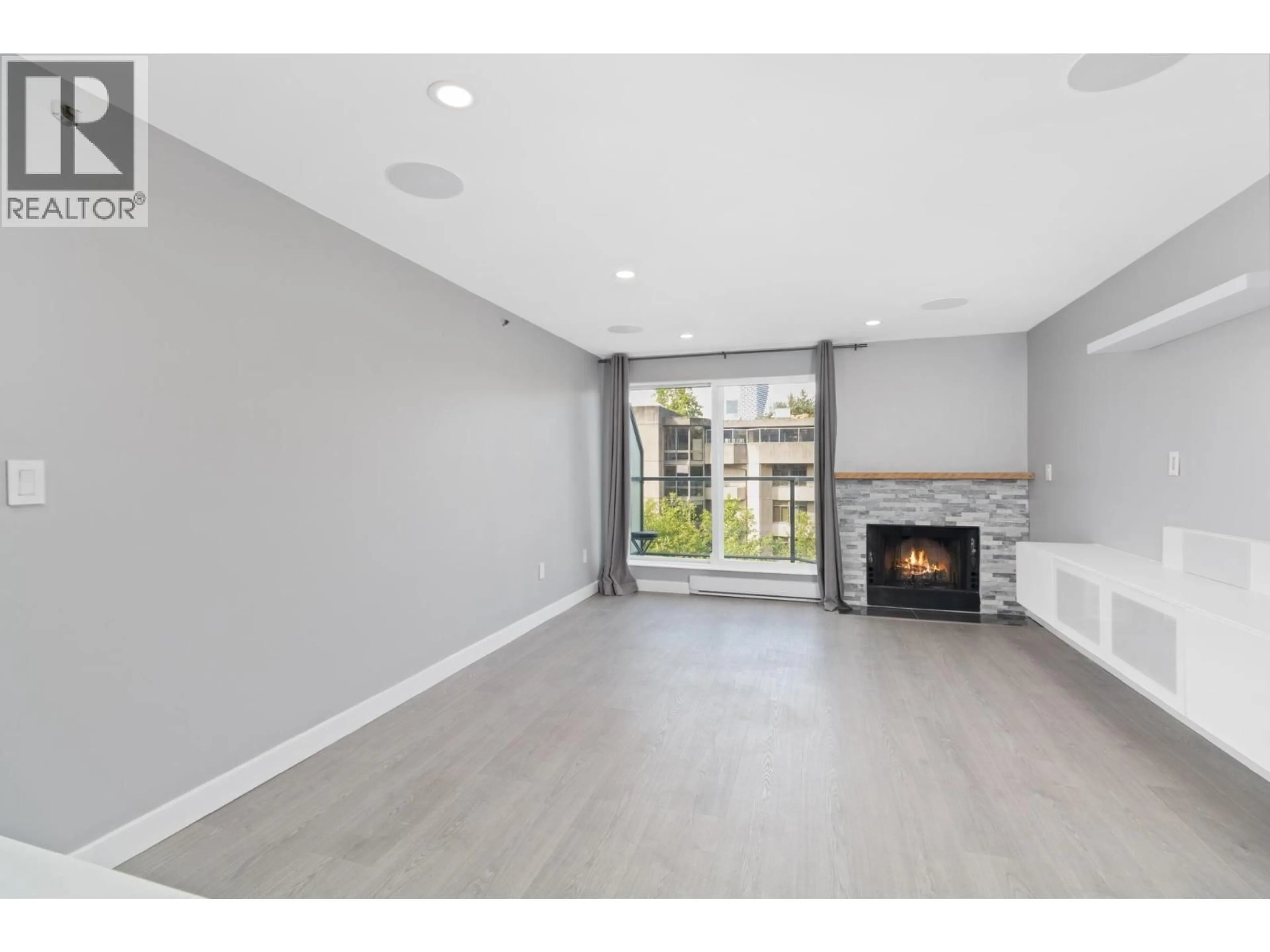 A pic of a room for 13 - 1355 4TH AVENUE, Vancouver British Columbia V6H3Y8