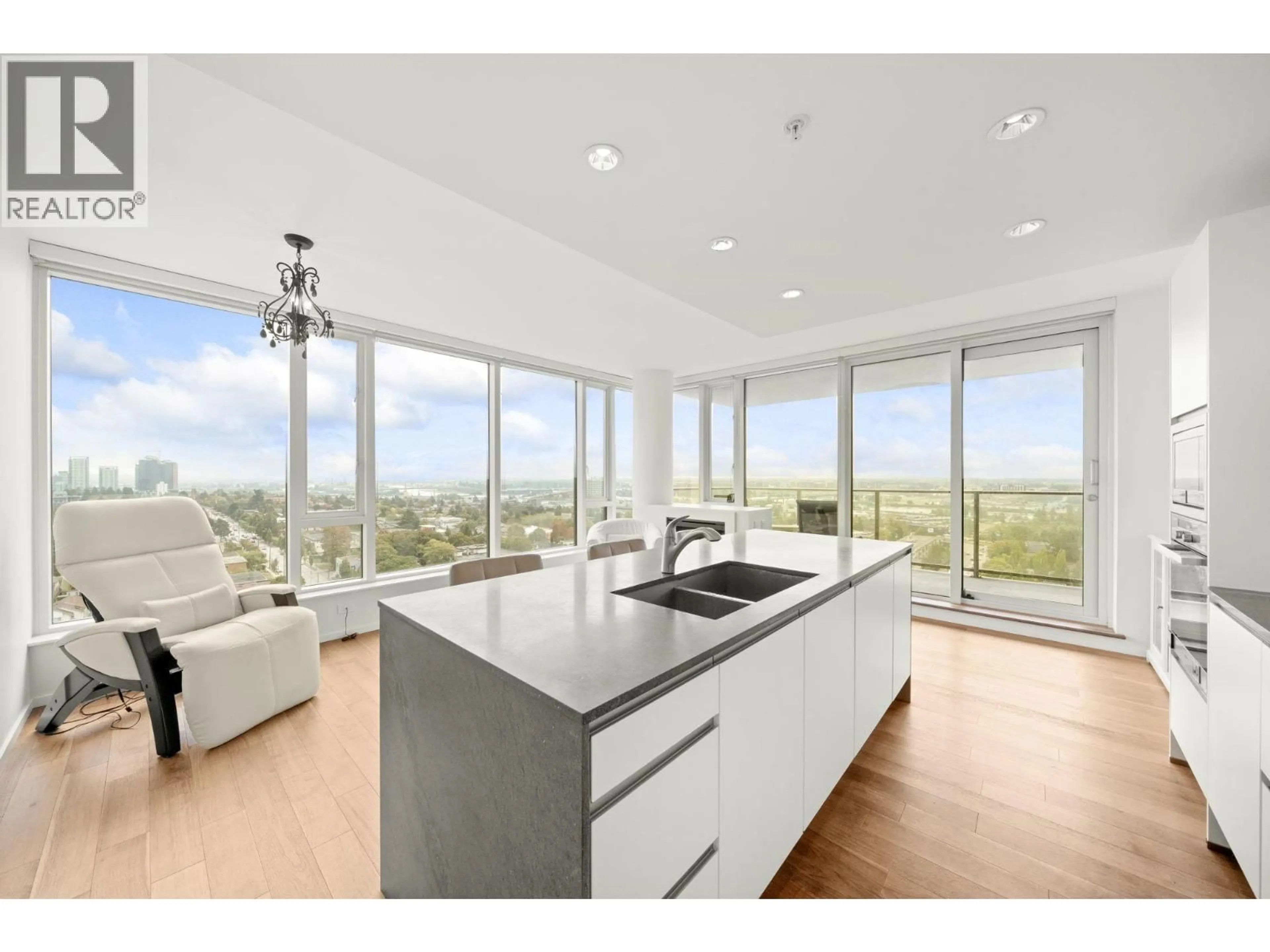 Open concept kitchen, unknown for 1808 - 8555 GRANVILLE STREET, Vancouver British Columbia V6P0C3