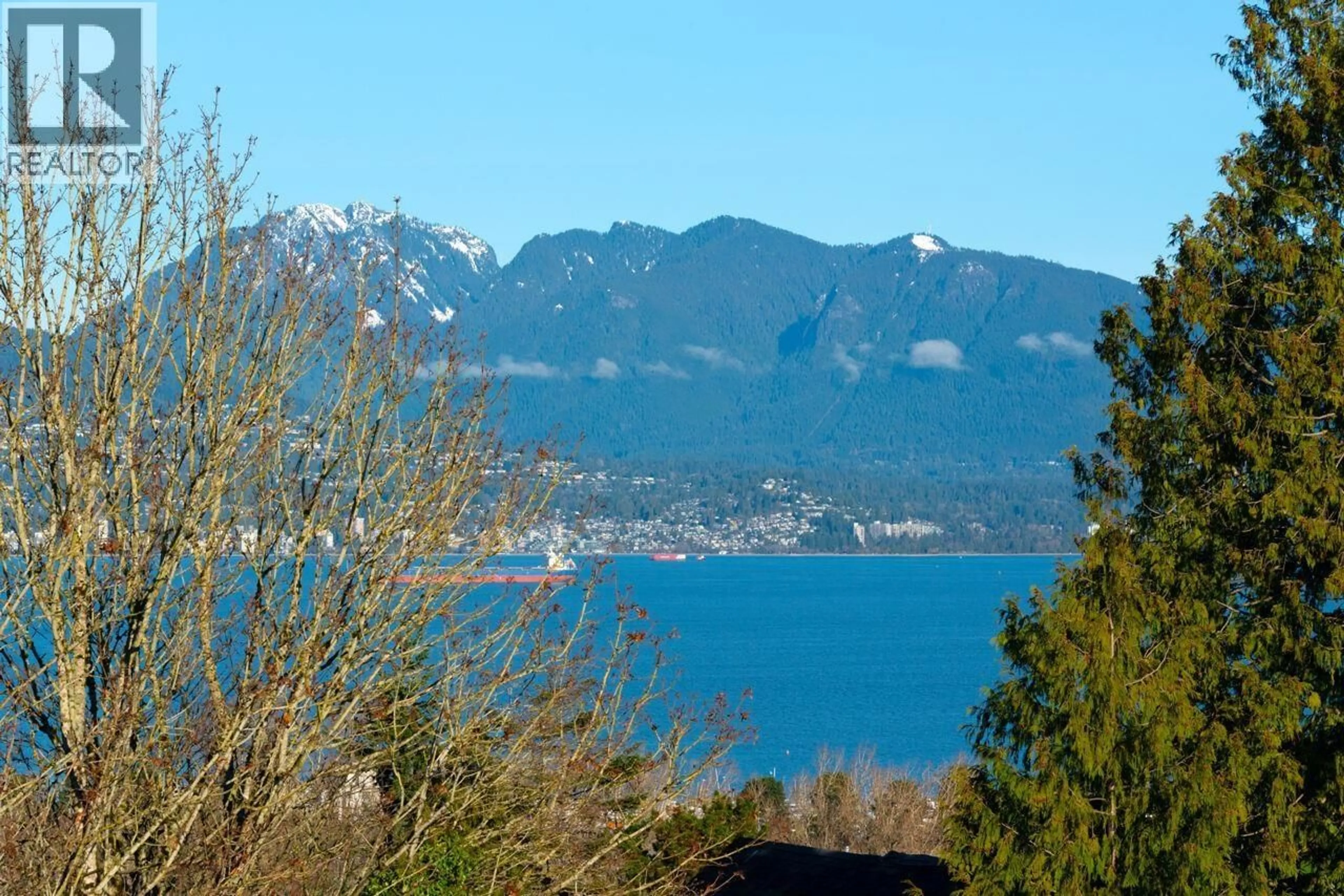 Blurry image for 4426 4TH AVENUE, Vancouver British Columbia V6R1R1