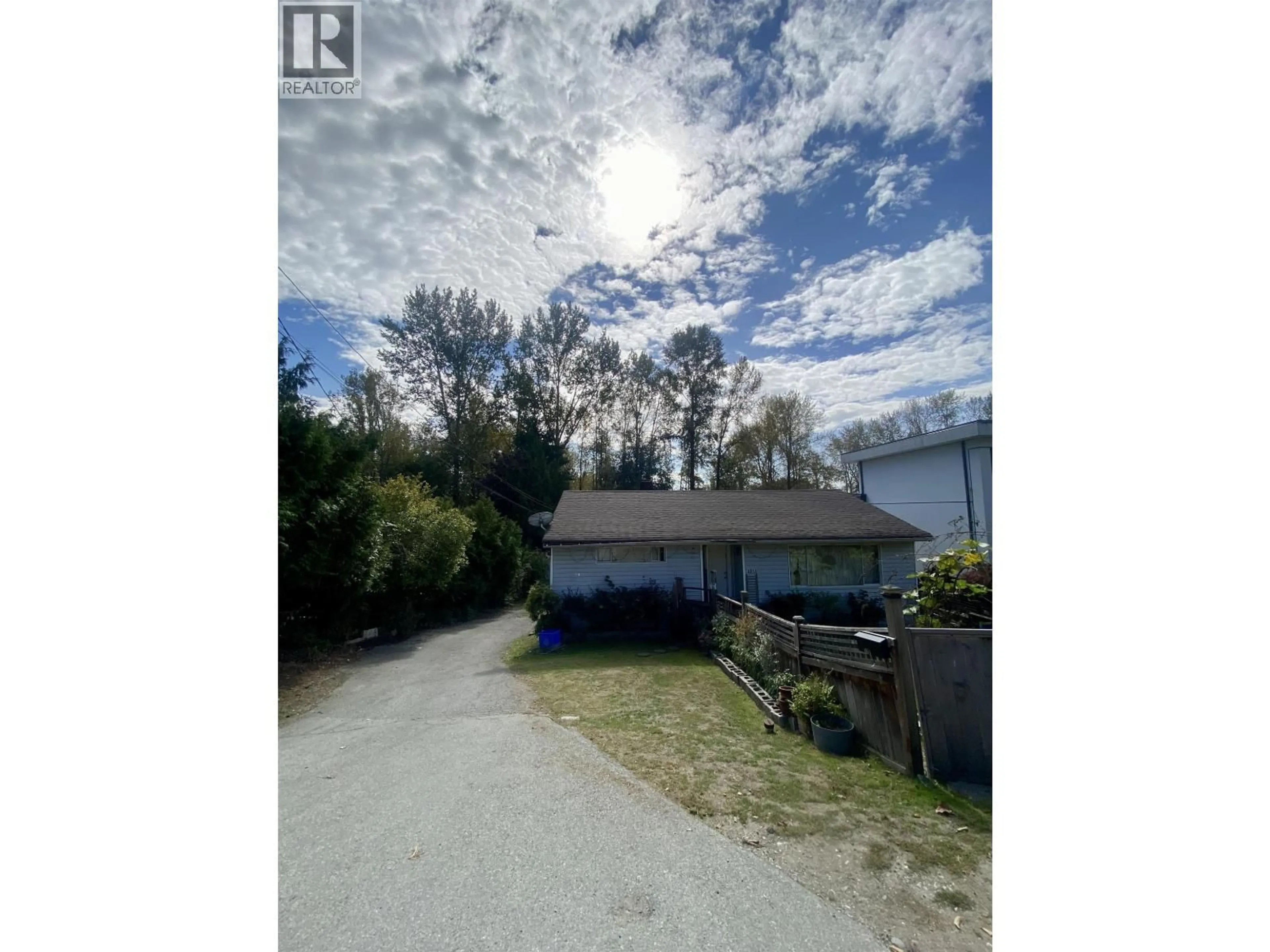 A pic from outside/outdoor area/front of a property/back of a property/a pic from drone, street for 4614 MARINE DRIVE, Burnaby British Columbia V5J3G2
