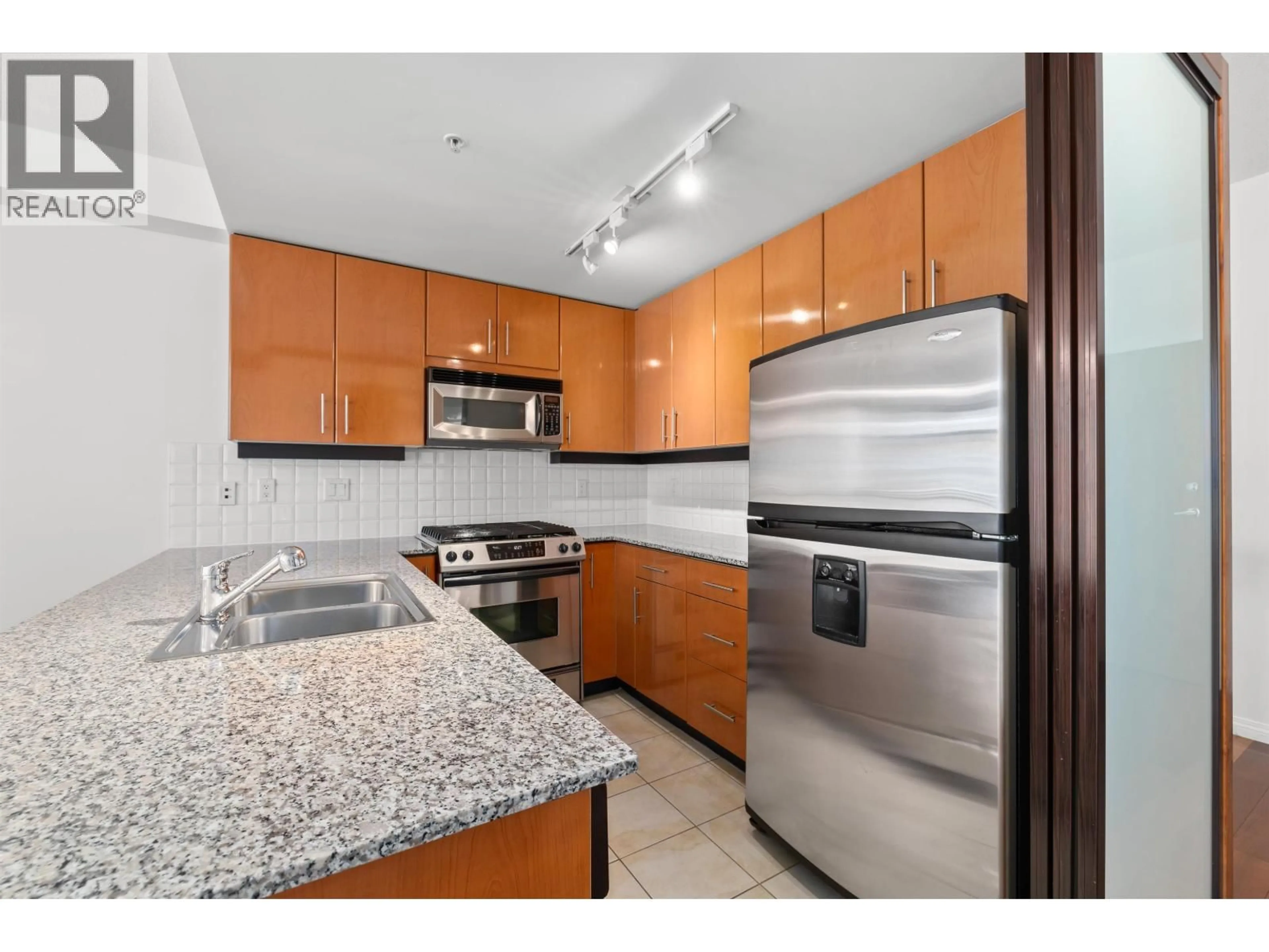 Standard kitchen, unknown for 307 - 100 ESPLANADE AVENUE, North Vancouver British Columbia V7L4V1