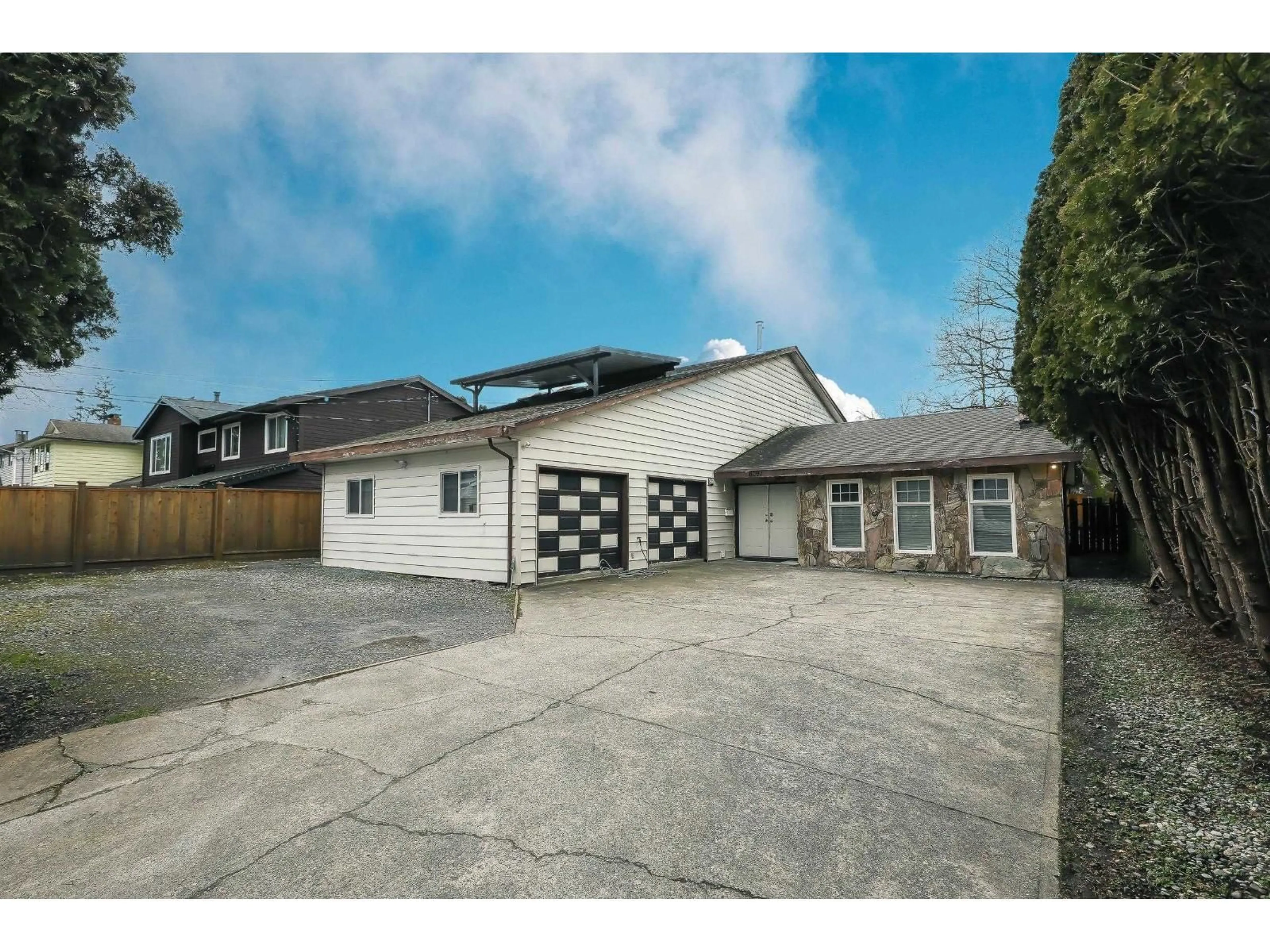 A pic from outside/outdoor area/front of a property/back of a property/a pic from drone, street for 6091 172 STREET, Surrey British Columbia V3S4Y2