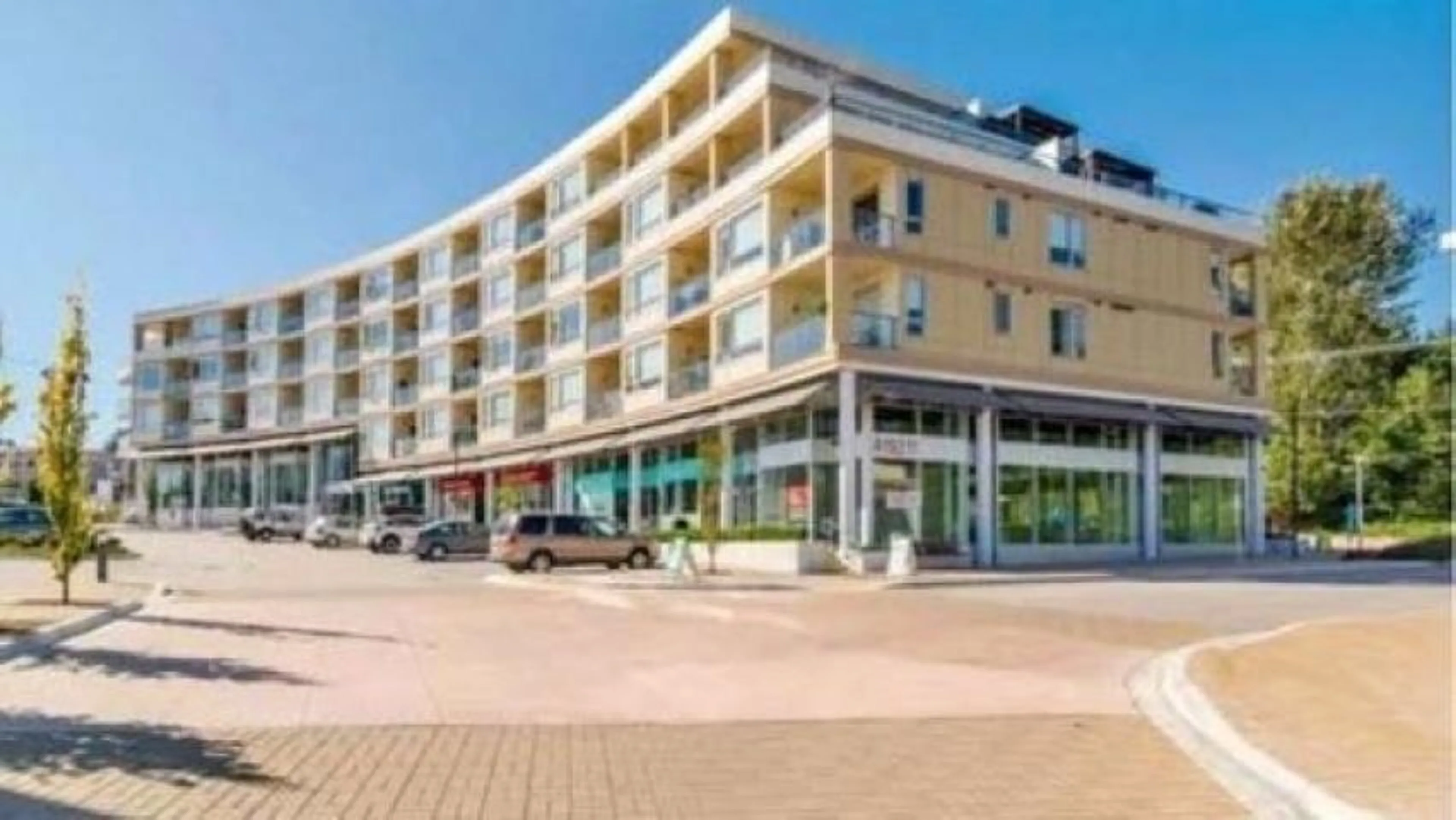 Patio, building for 504 - 19228 64 AVENUE, Surrey British Columbia V3S7C9