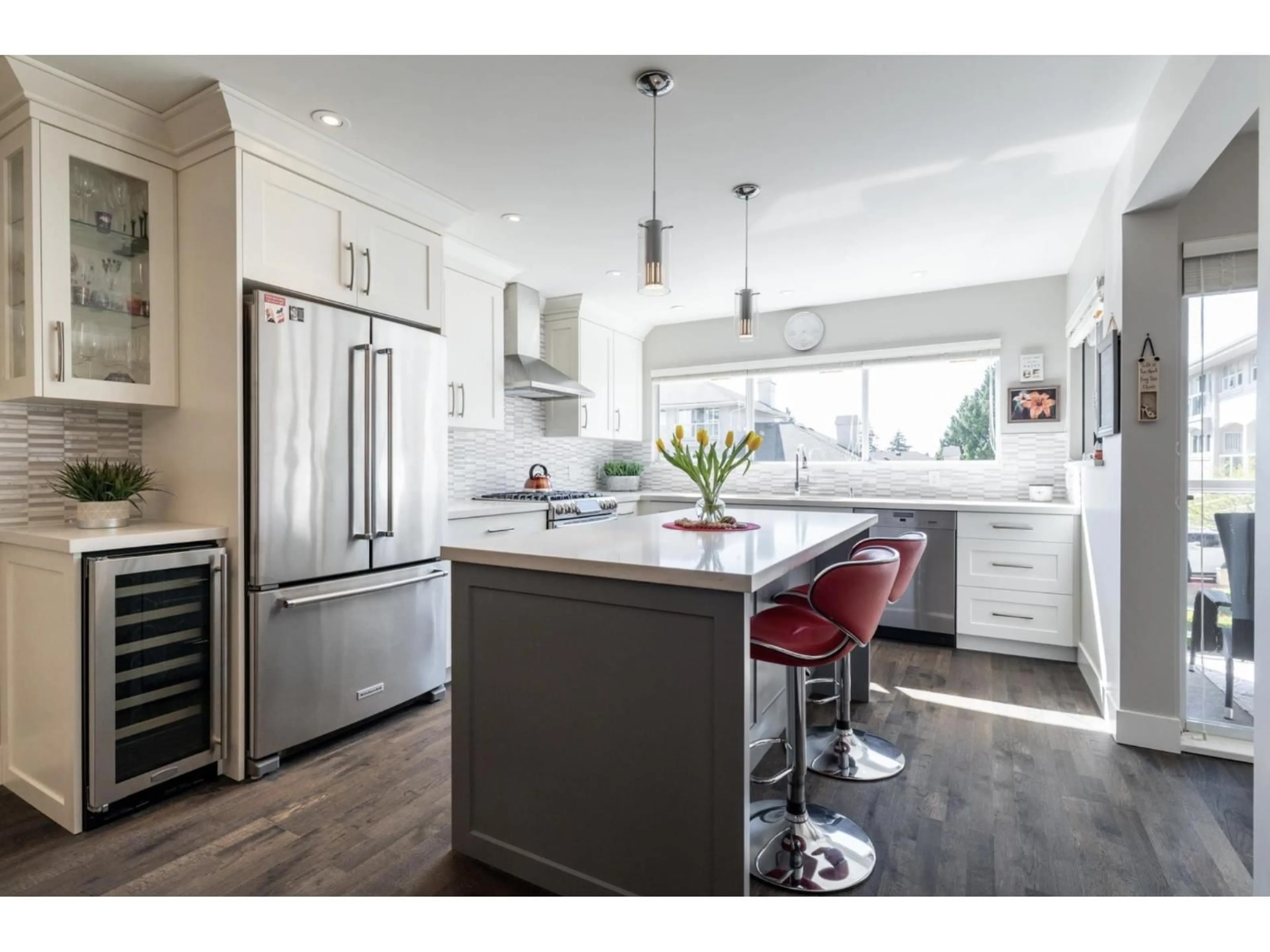 Contemporary kitchen, unknown for 10 - 1781 130 STREET, Surrey British Columbia V4A8R9