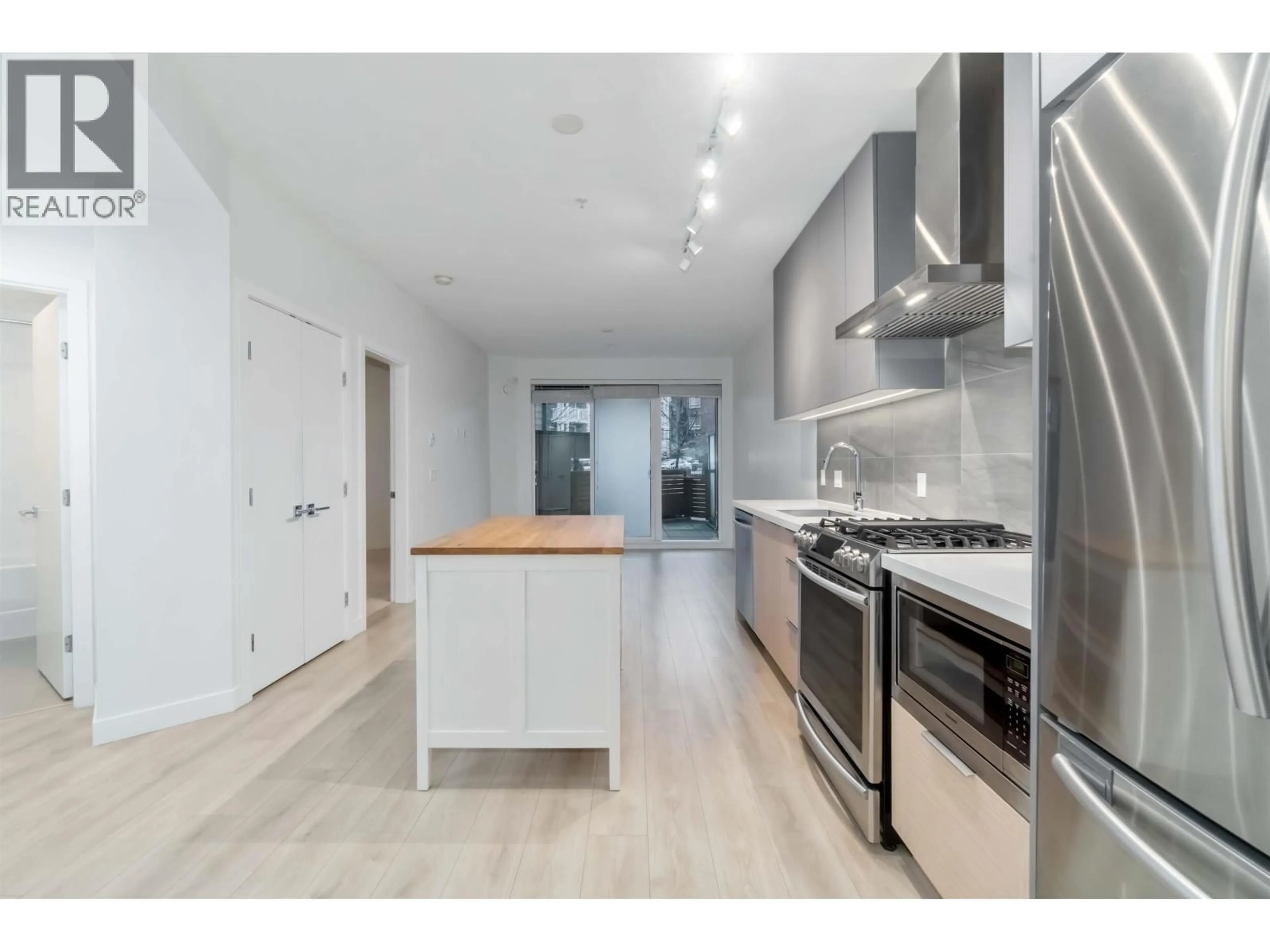 Open concept kitchen, unknown for 114 - 603 REGAN AVENUE, Coquitlam British Columbia V3J0K2