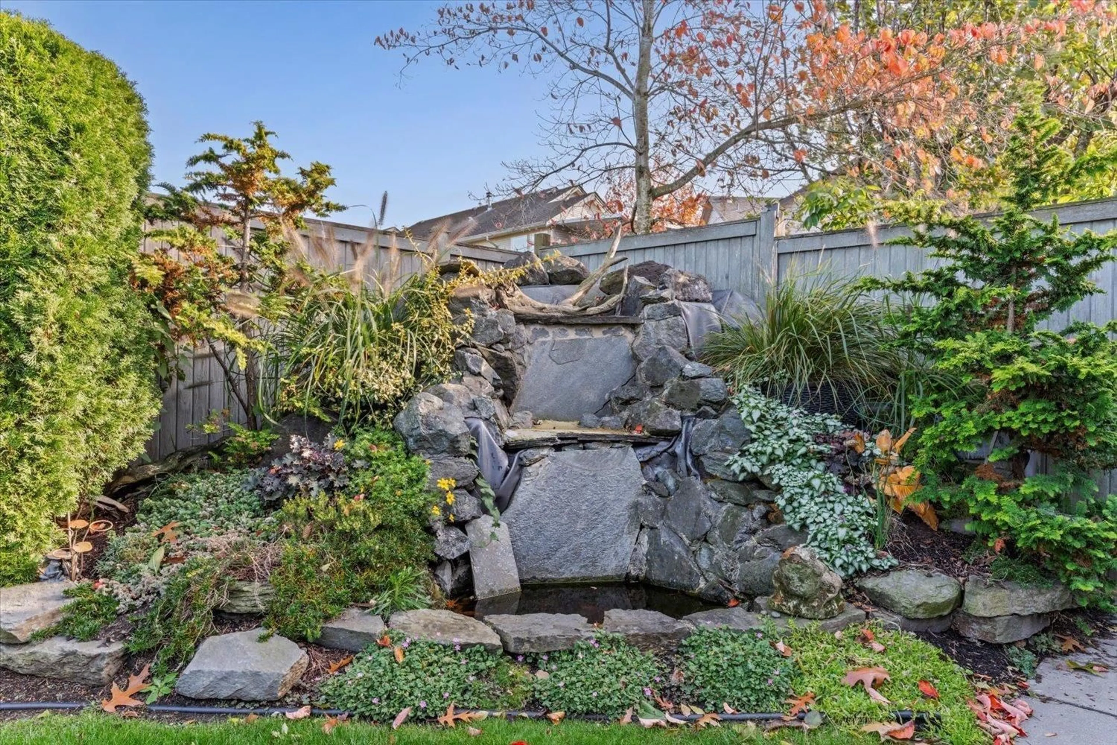 Patio, water/lake/river/ocean view for 5440 CHINOOK STREET, Chilliwack British Columbia V2R0T4