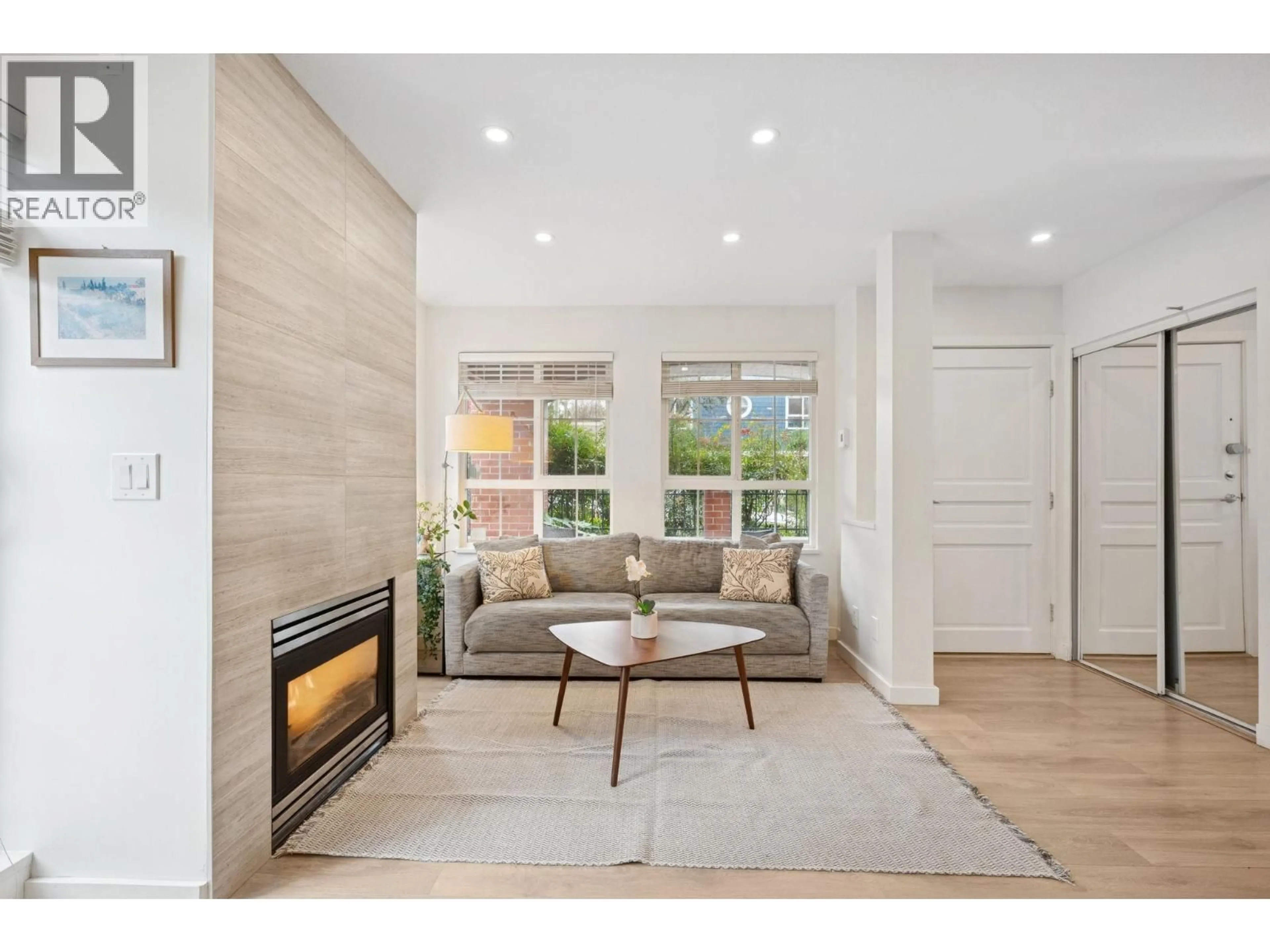 Living room with furniture, unknown for 1985 DUNBAR STREET, Vancouver British Columbia V6R4R5