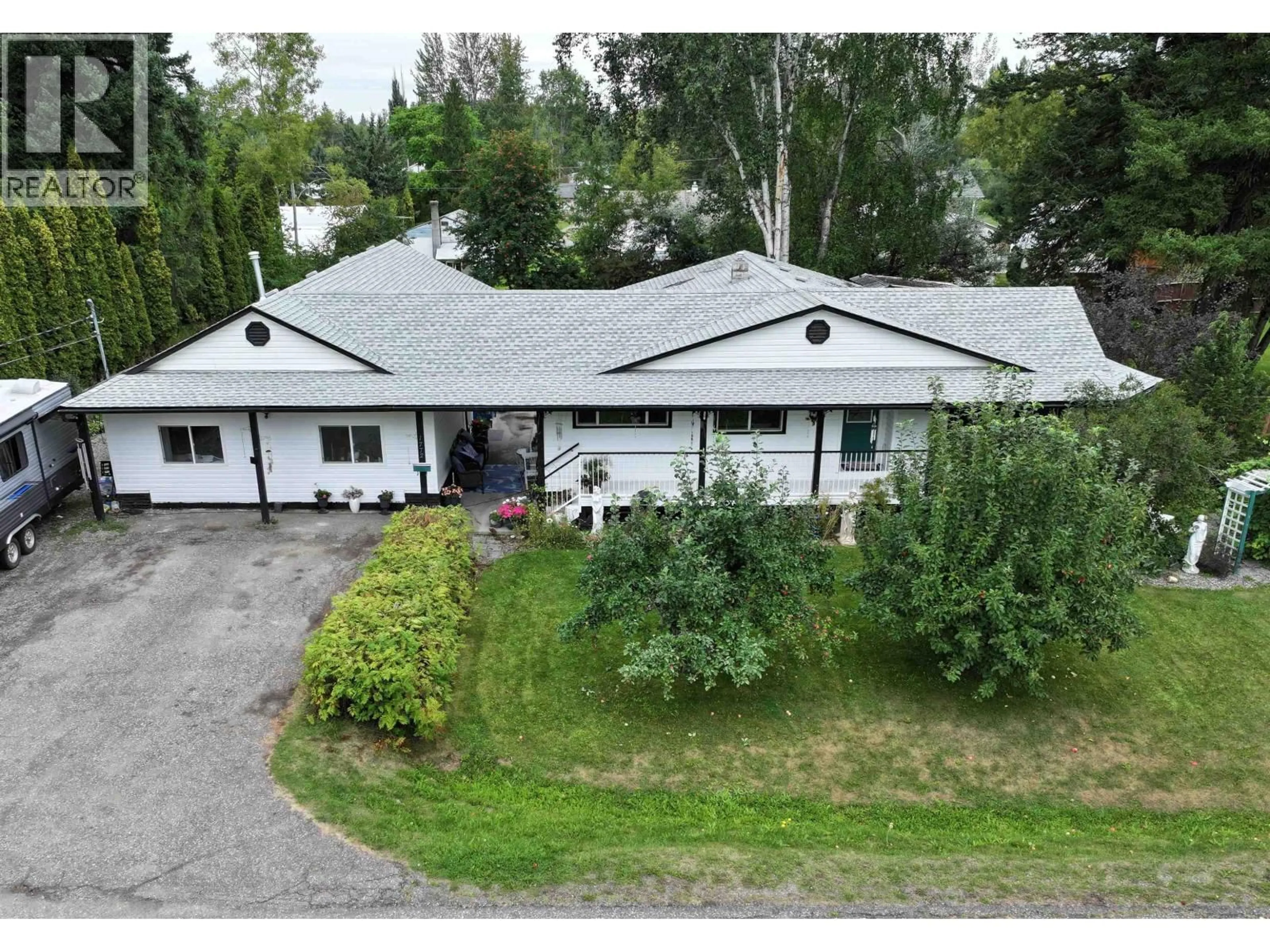 A pic from outside/outdoor area/front of a property/back of a property/a pic from drone, unknown for 1772 POPLAR AVENUE, Quesnel British Columbia V2J3Z5