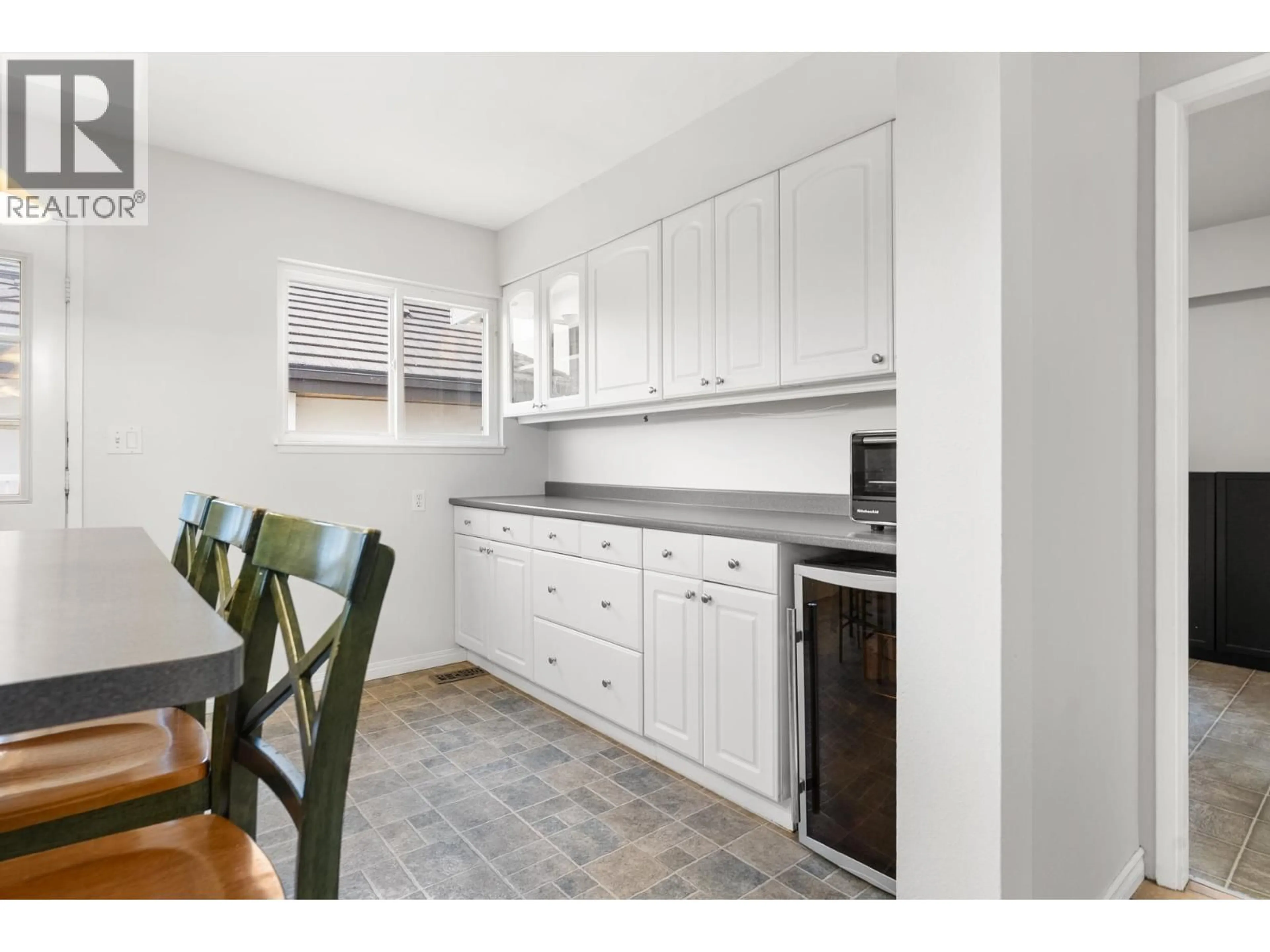 Standard kitchen, ceramic/tile floor for 10580 ROSEBROOK ROAD, Richmond British Columbia V7A2R7