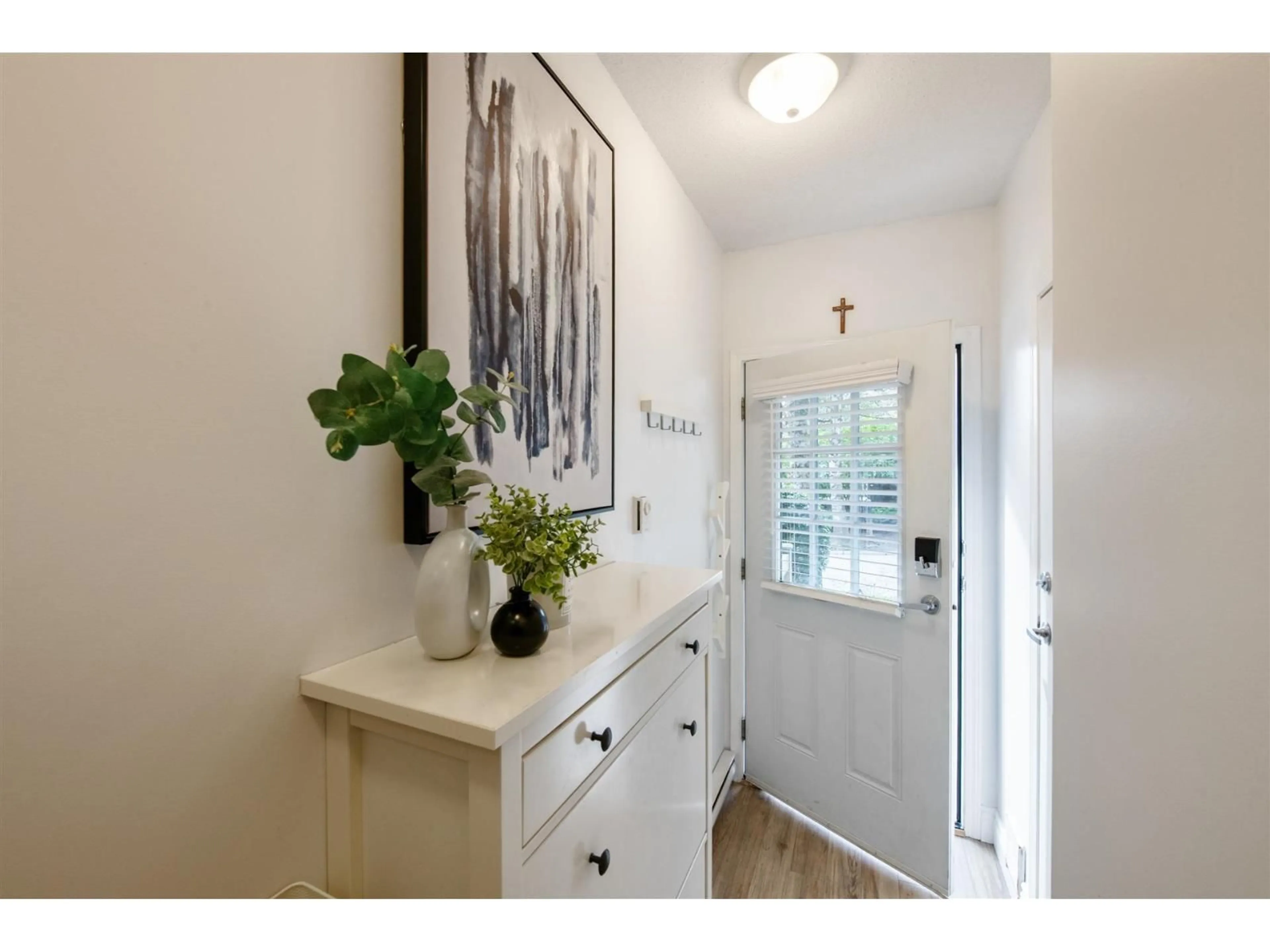 Indoor entryway for 47 - 6747 203 STREET, Langley British Columbia V2Y3B5