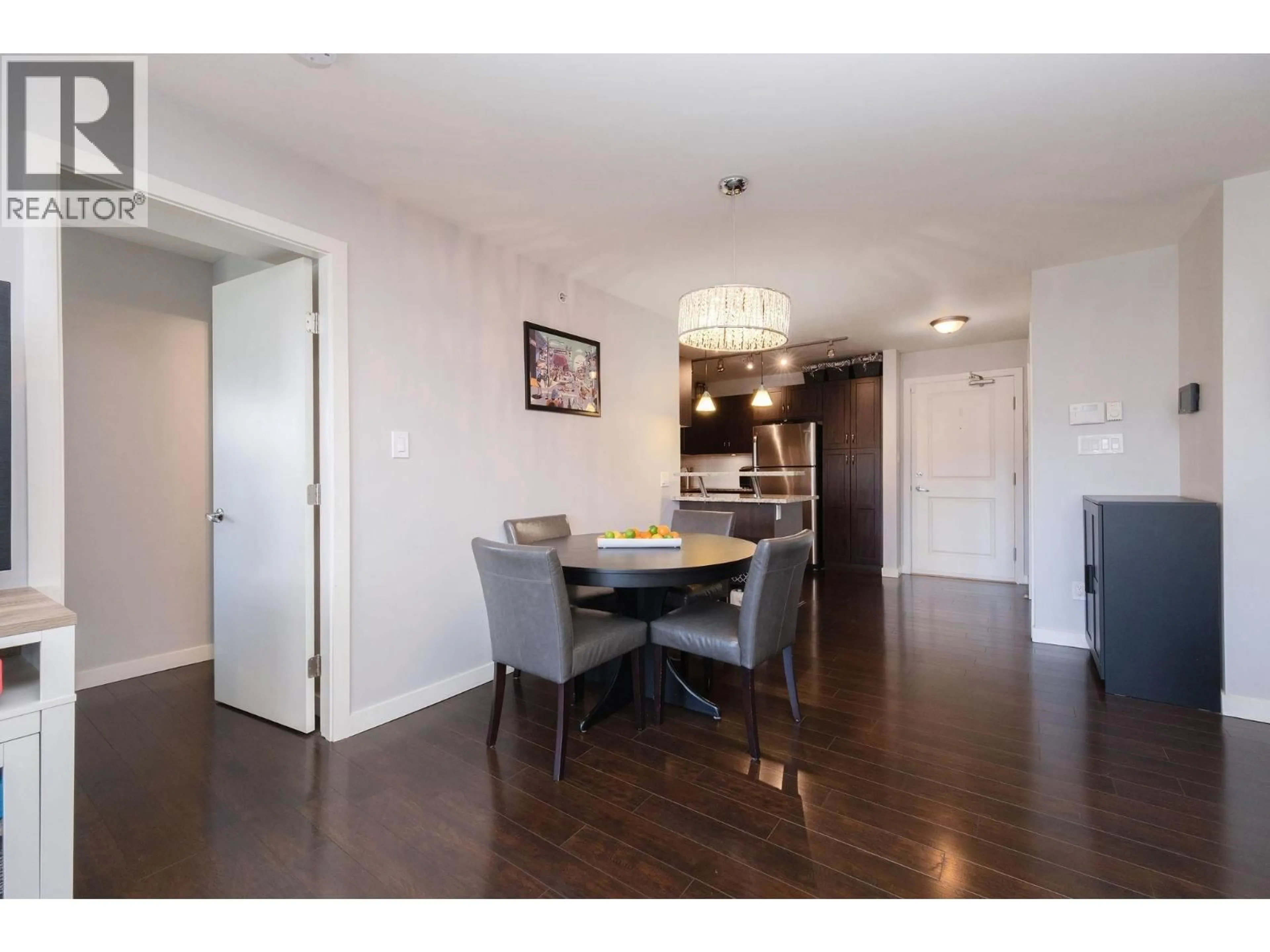 Dining room, wood/laminate floor for 306 - 2191 SHAUGHNESSY STREET, Port Coquitlam British Columbia V3C3C7