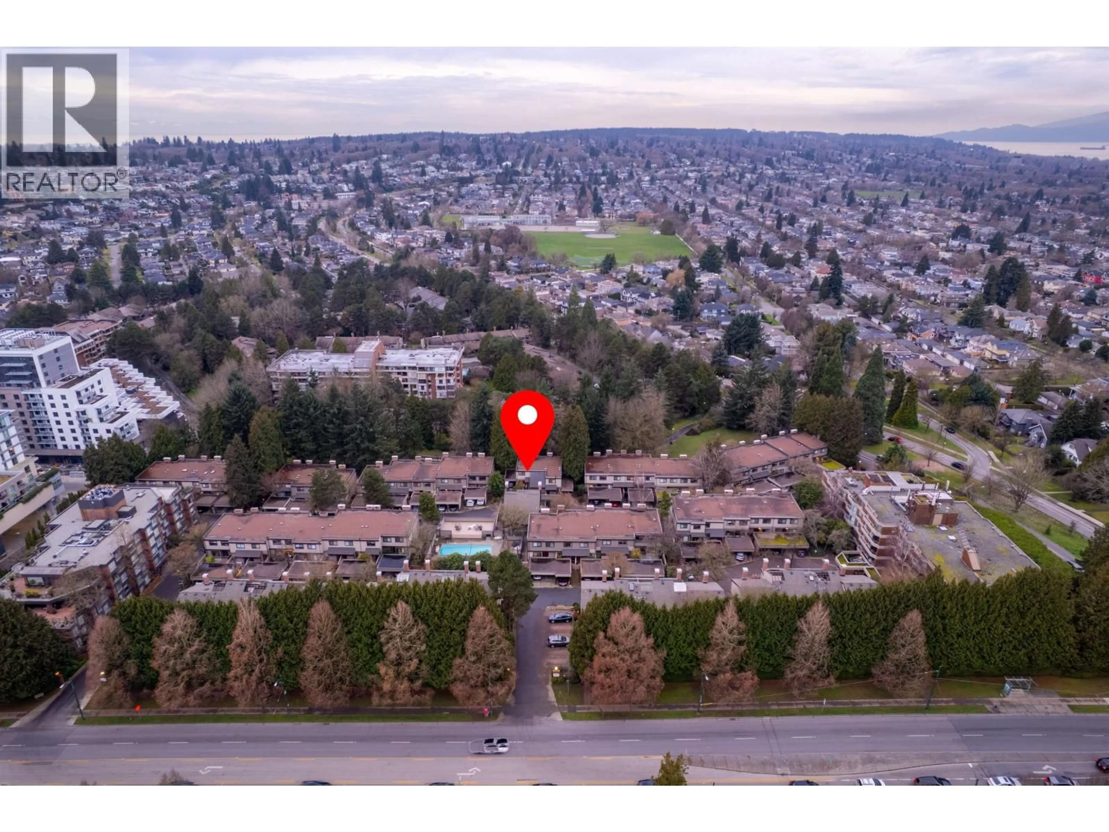A pic from outside/outdoor area/front of a property/back of a property/a pic from drone, unknown for 3993 PARKWAY DRIVE, Vancouver British Columbia V6L3C9