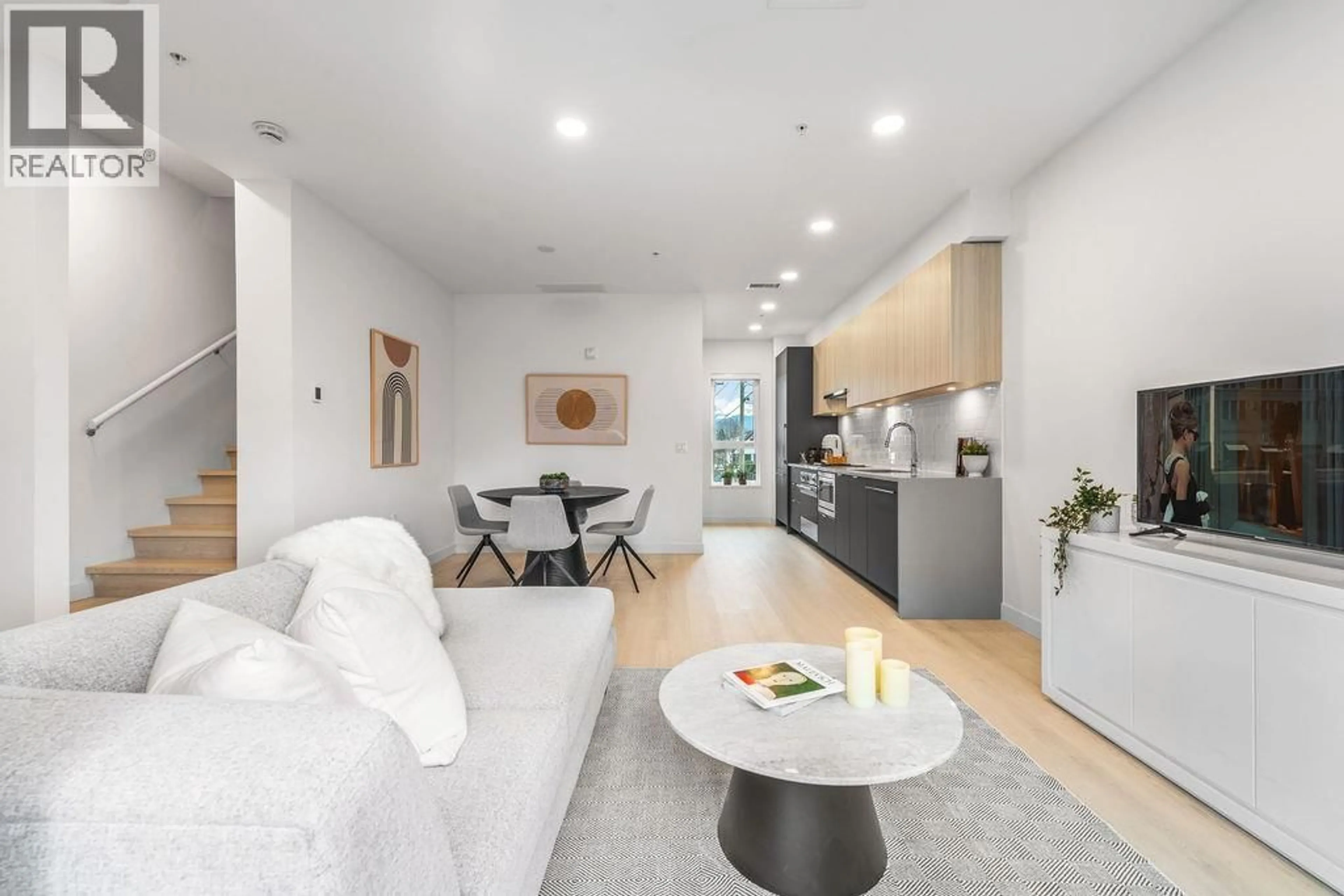 Living room with furniture, unknown for 2425 GRANT STREET, Vancouver British Columbia V5K3G5