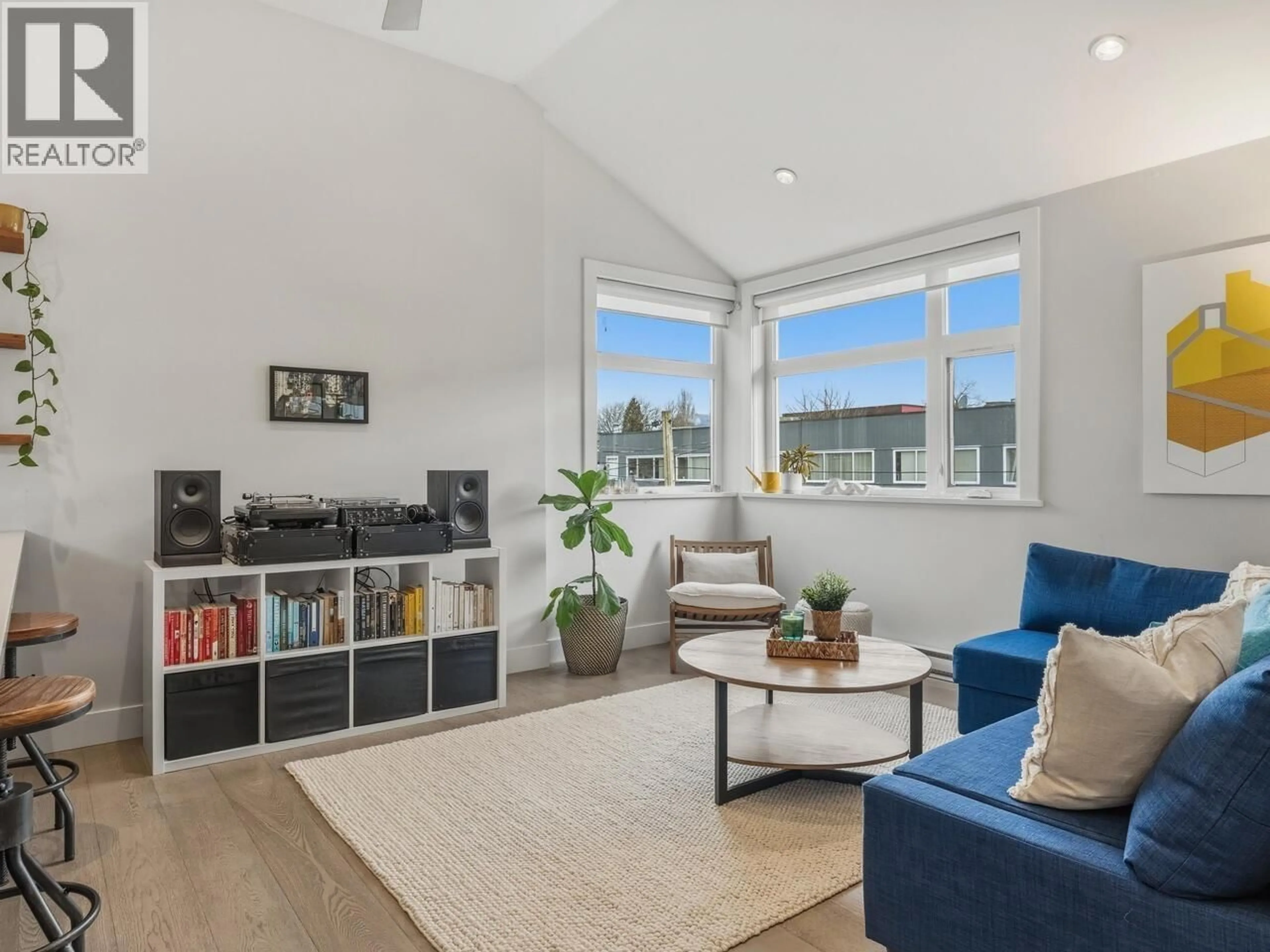 Living room with furniture, unknown for 1681 KITCHENER STREET, Vancouver British Columbia V5L2W1