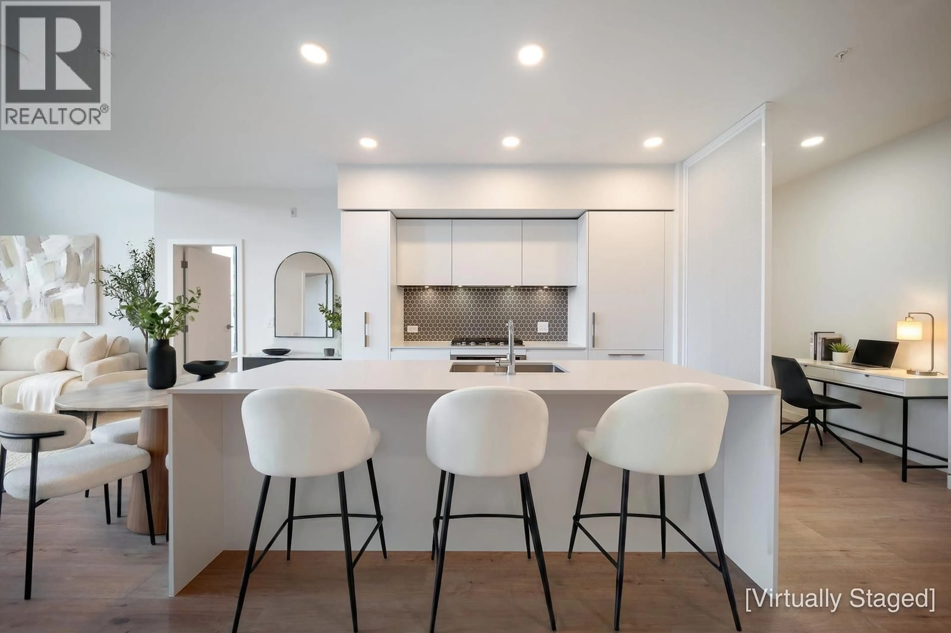 Contemporary kitchen, ceramic/tile floor for 611 - 1506 SCOTT CRESCENT, Squamish British Columbia V8B1G4