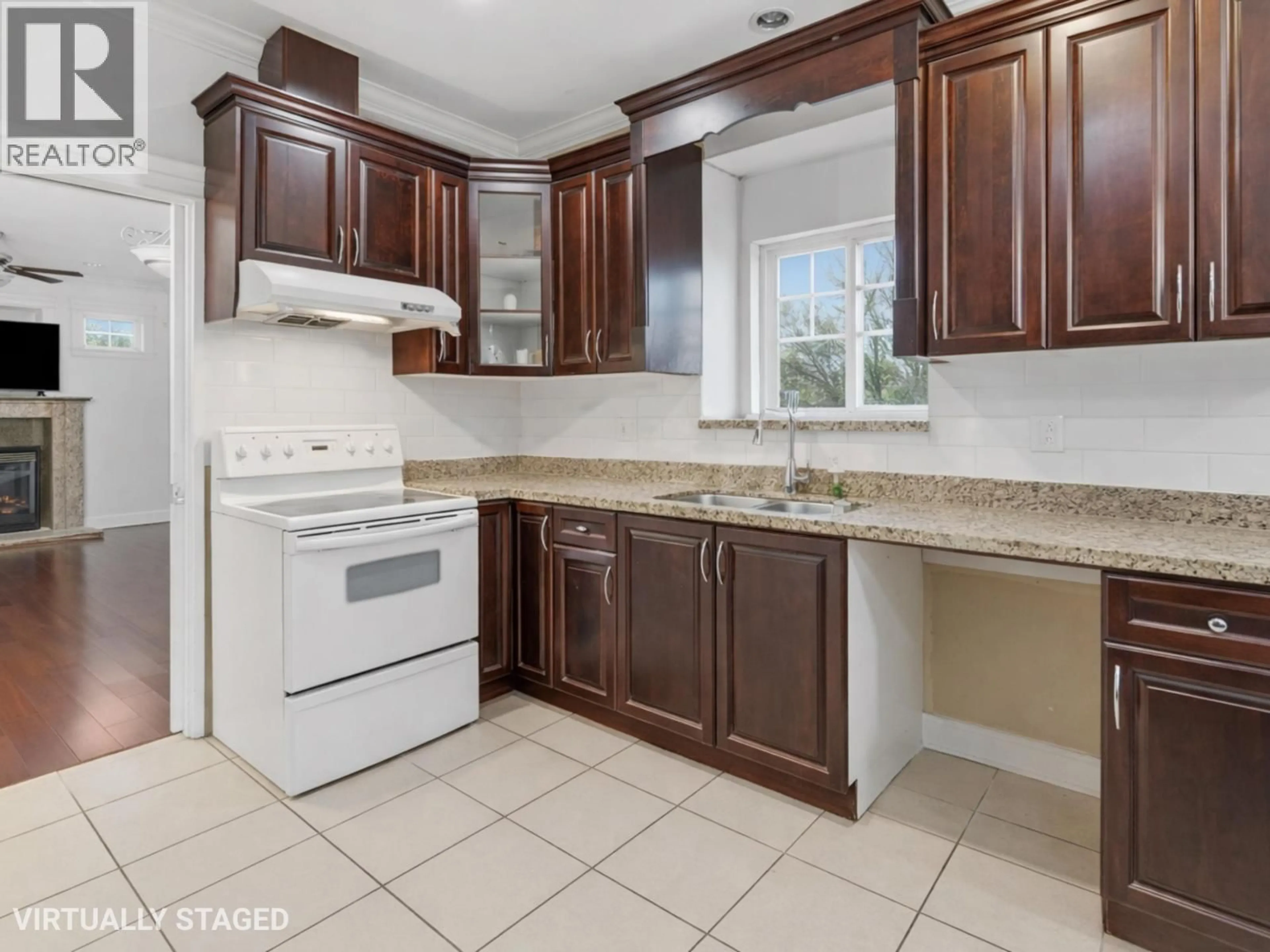 Standard kitchen, ceramic/tile floor for 1389 54TH AVENUE, Vancouver British Columbia V5X1M3