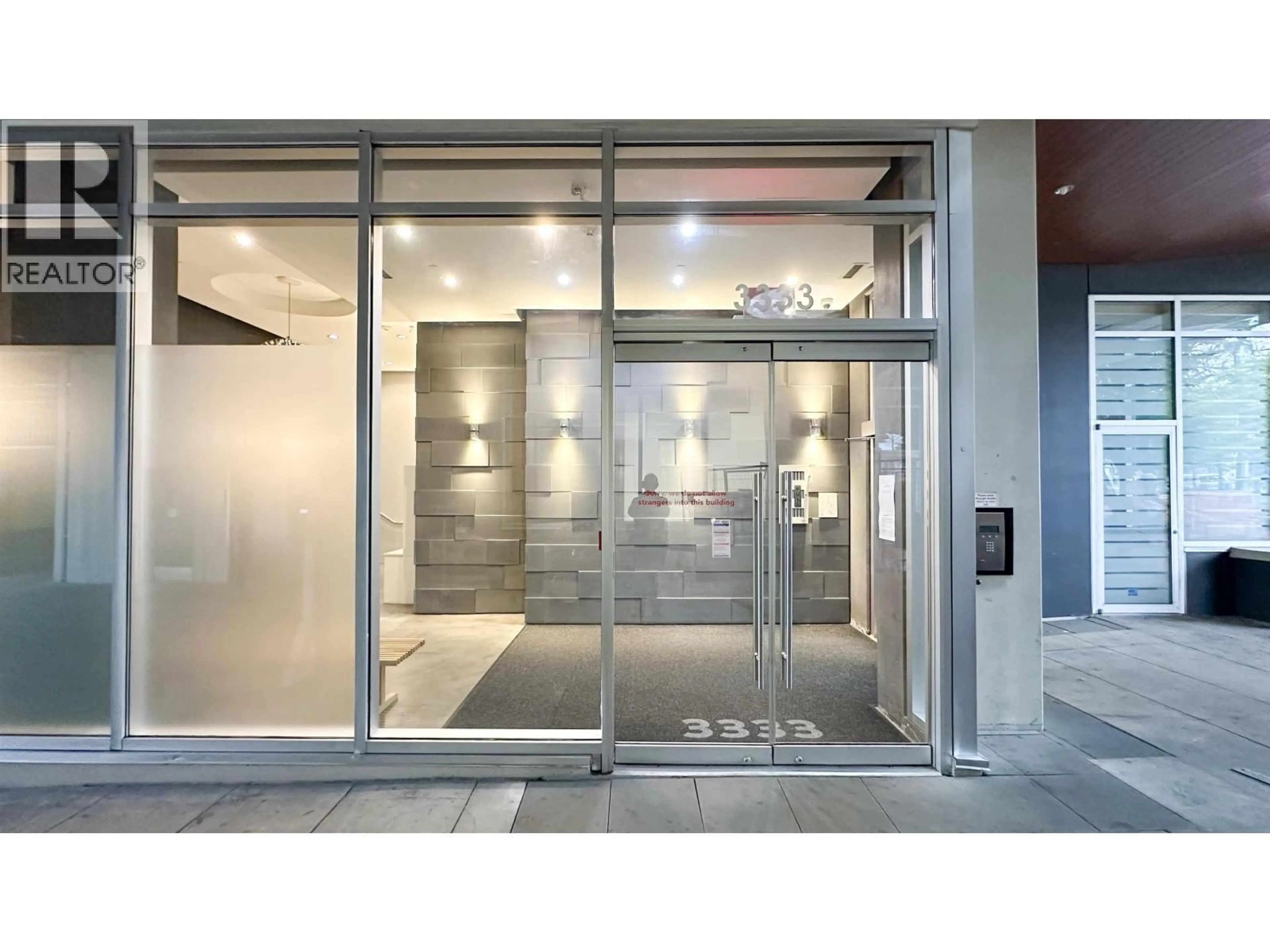 Indoor foyer for 301 - 3333 MAIN STREET, Vancouver British Columbia V7V3M8