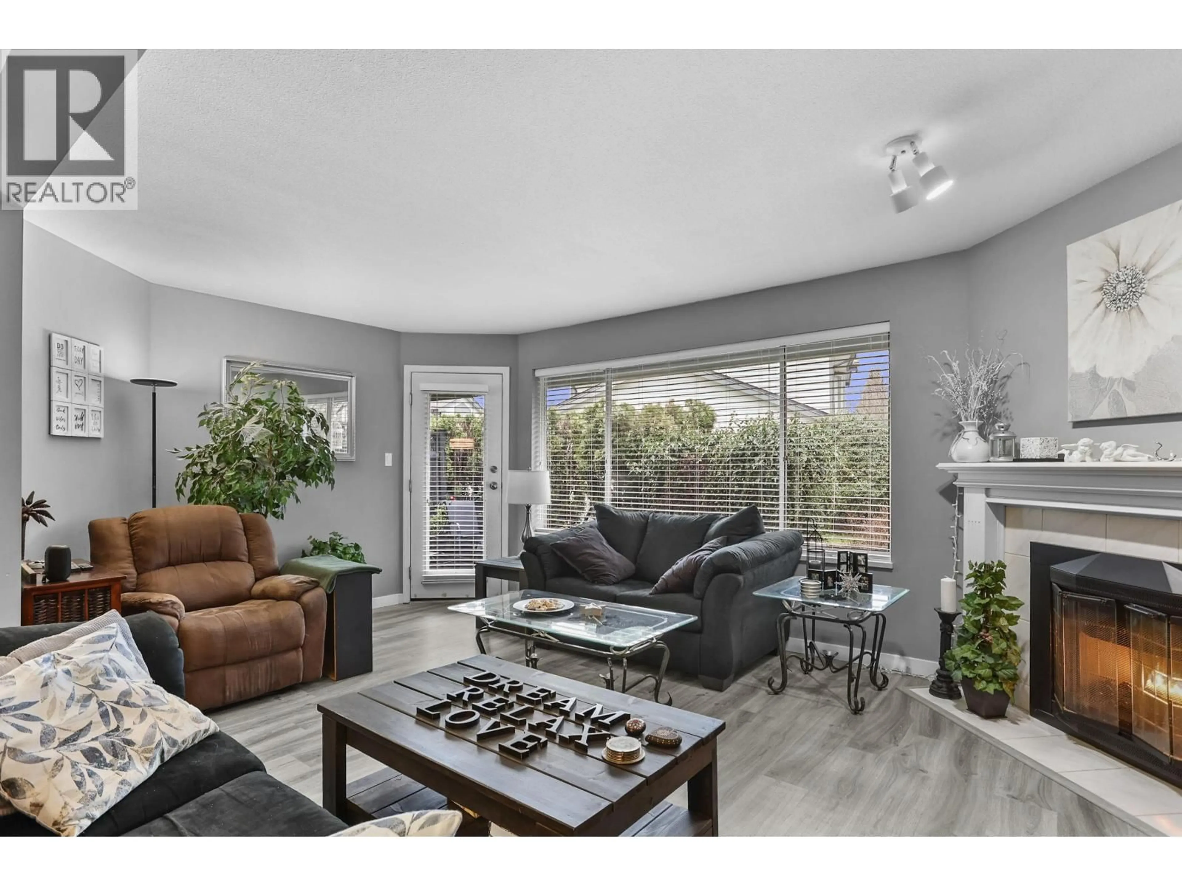 Living room with furniture, unknown for 23 - 11580 BURNETT STREET, Maple Ridge British Columbia V2X6P2