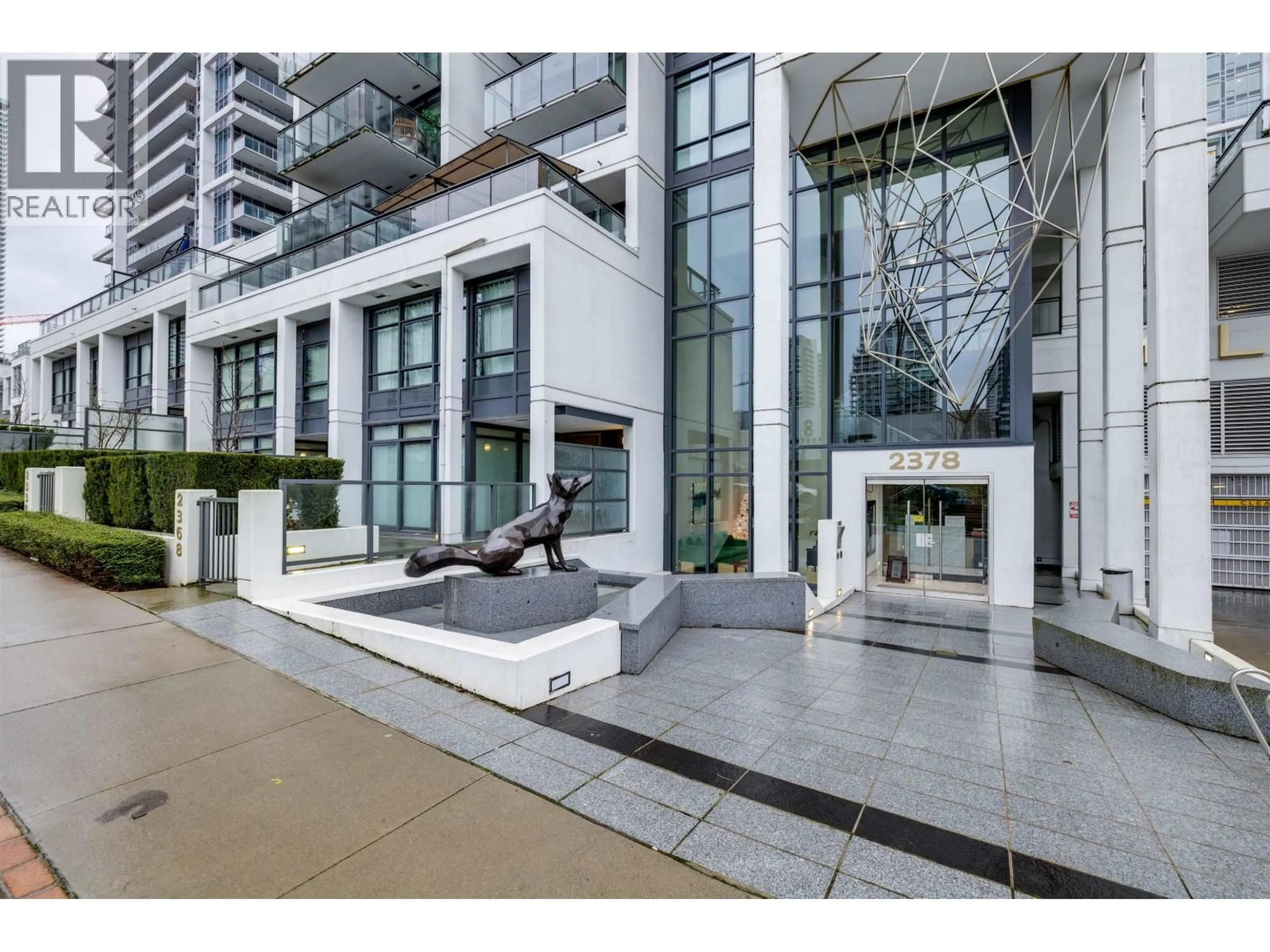 Indoor foyer for 1008 - 2378 ALPHA AVENUE, Burnaby British Columbia V5C0K2