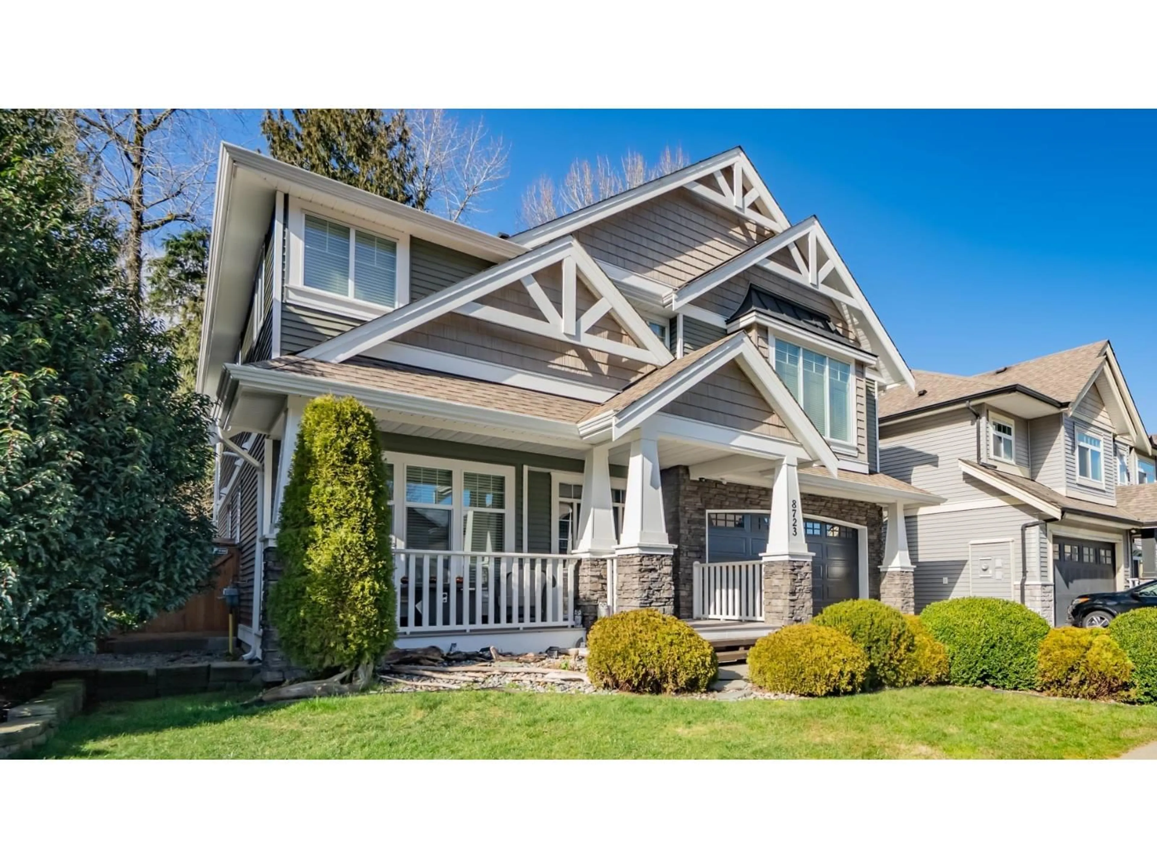 Home with vinyl exterior material, street for 8723 NOTTMAN STREET, Mission British Columbia V2V0C1