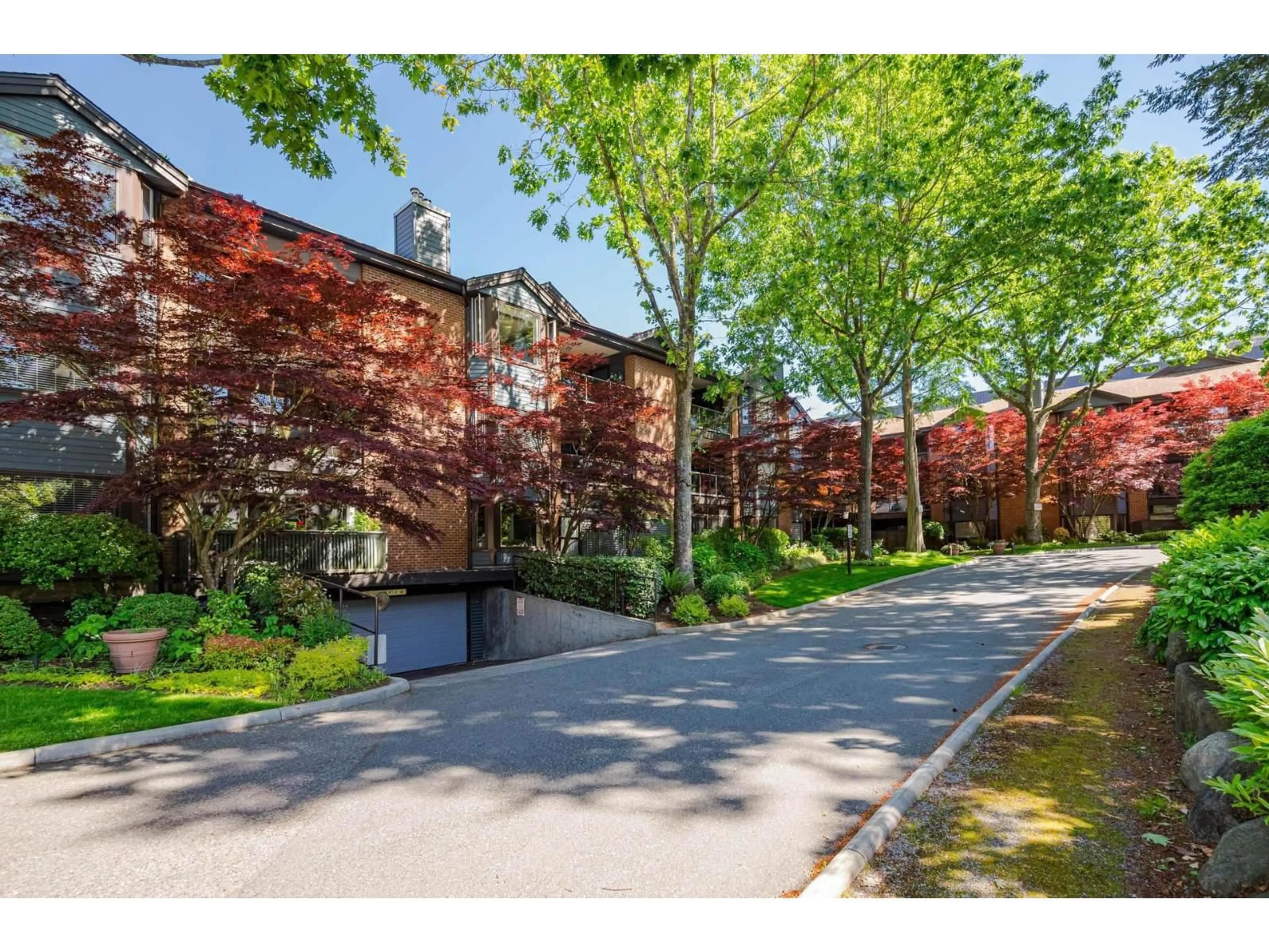 Unknown for 102 - 15300 17 AVENUE, Surrey British Columbia V4A8Y6