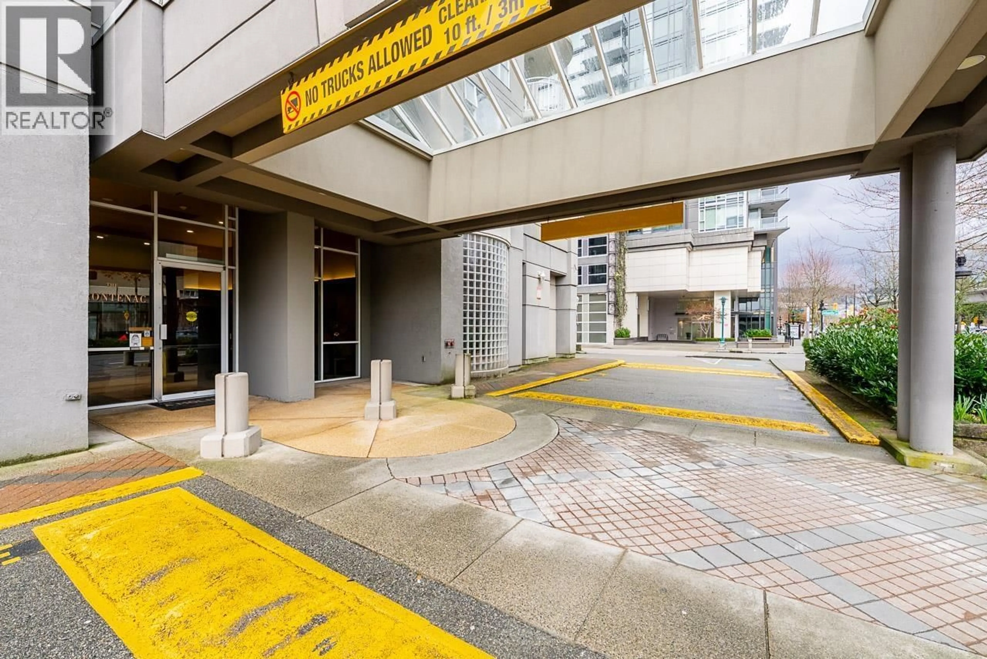 Indoor foyer for 603 - 1180 PINETREE WAY, Coquitlam British Columbia V3B7L2