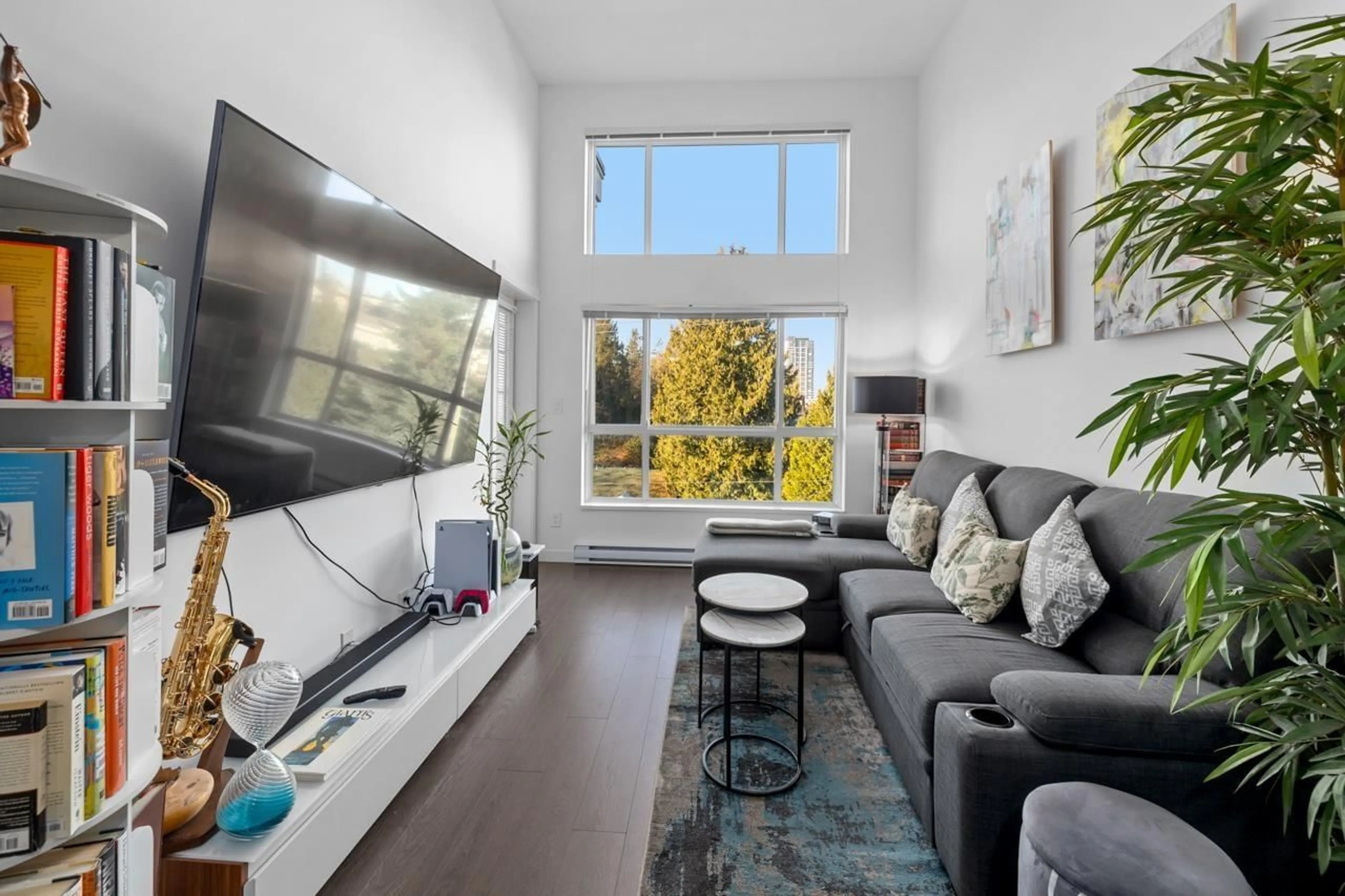 Living room with furniture, unknown for 405 - 10688 140 STREET, Surrey British Columbia V3T0M6