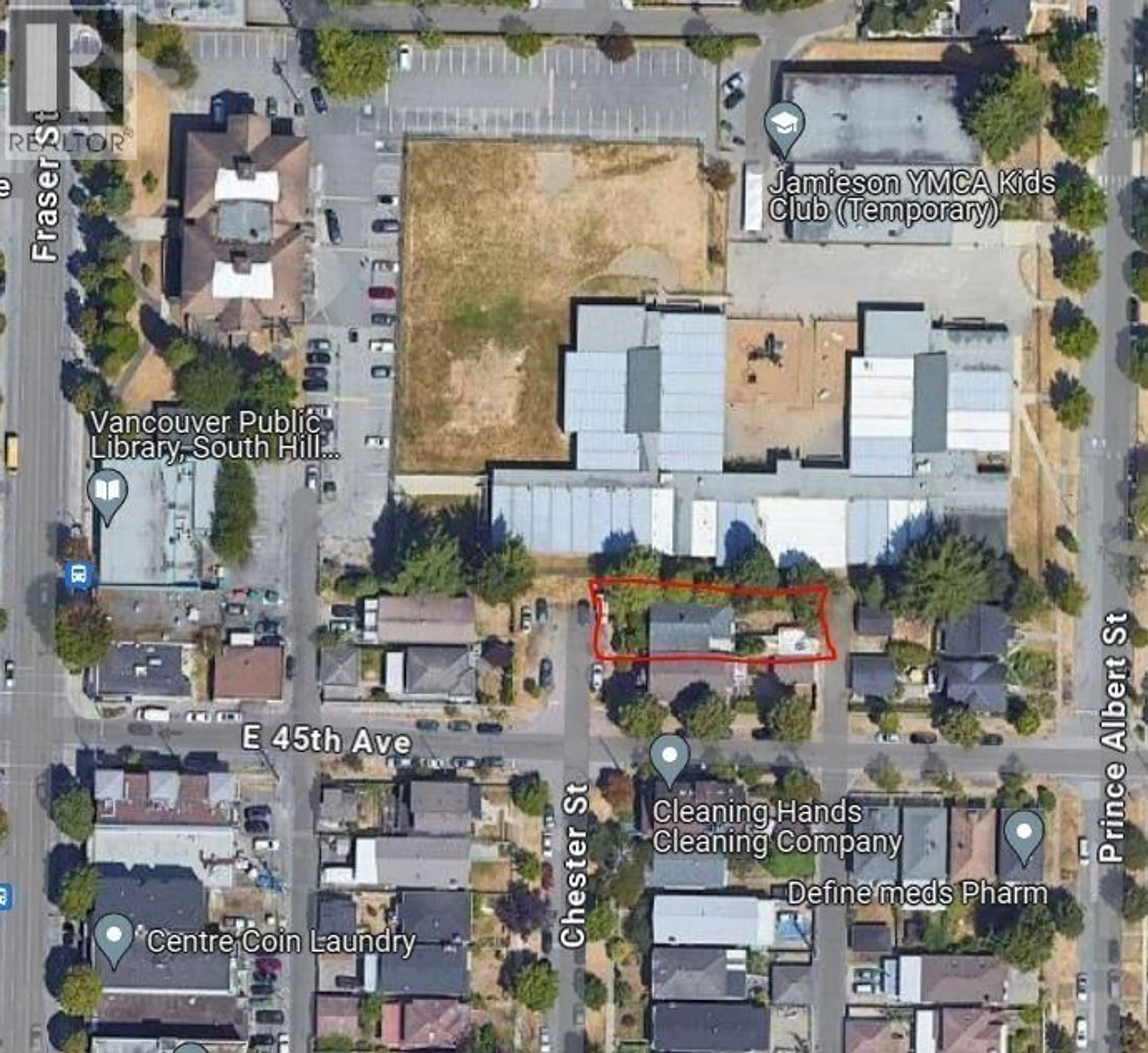 A pic from outside/outdoor area/front of a property/back of a property/a pic from drone, street for 6084 CHESTER STREET, Vancouver British Columbia V5W3B9