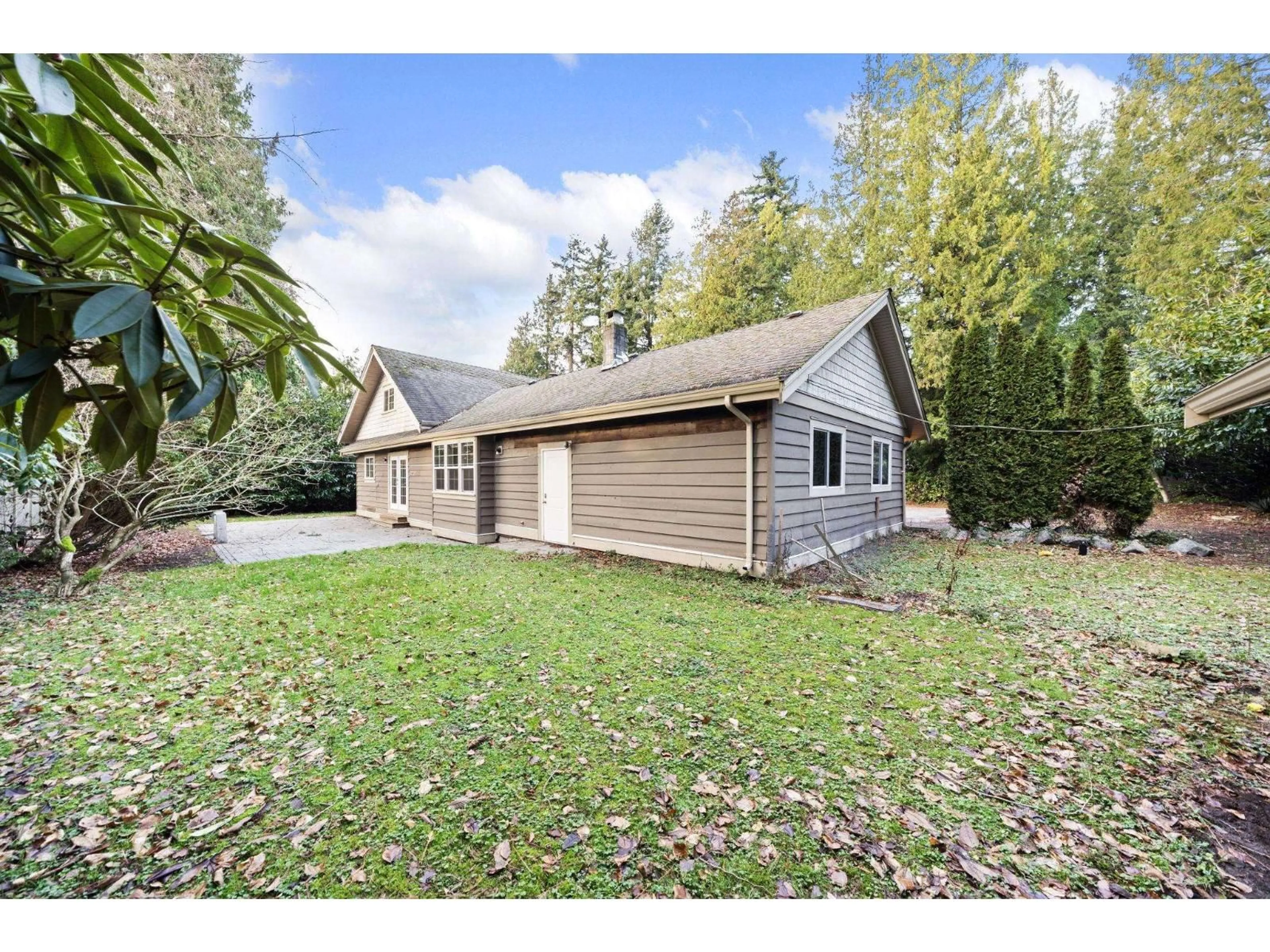 A pic from outside/outdoor area/front of a property/back of a property/a pic from drone, unknown for 12686 20 AVENUE, Surrey British Columbia V4A1Y6