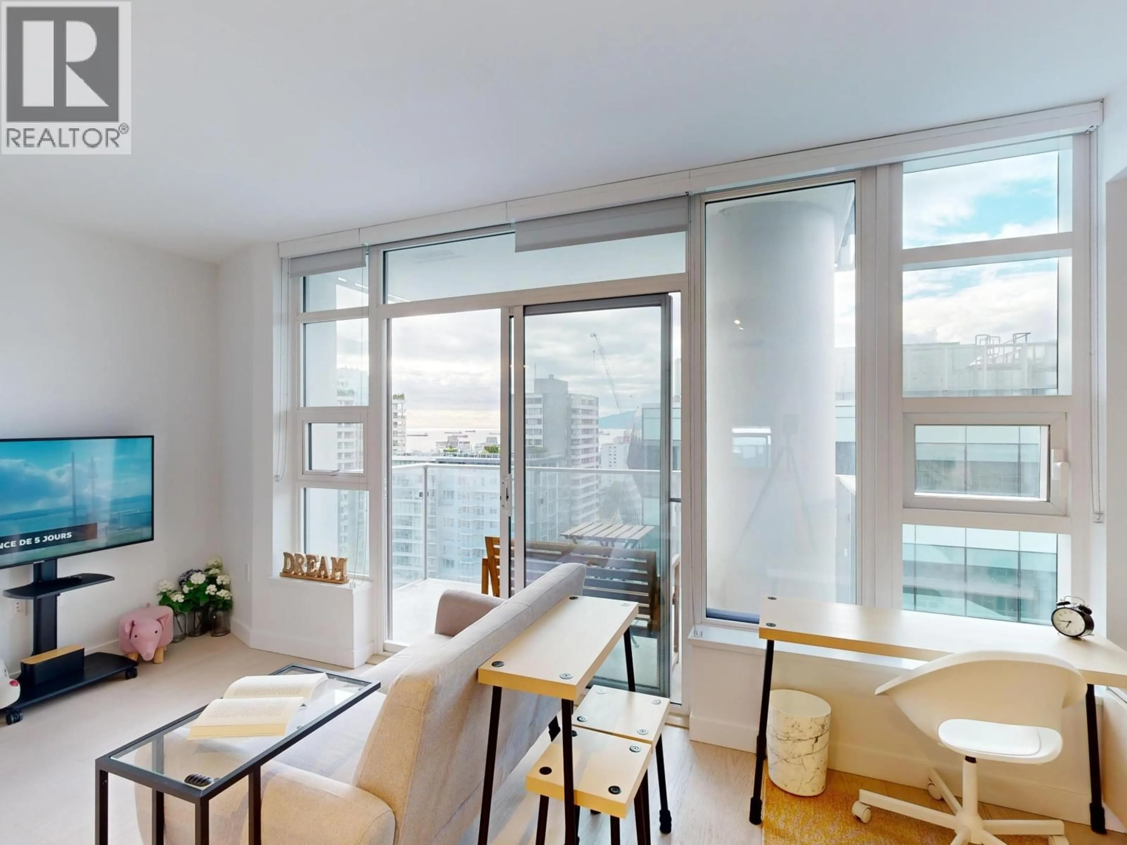 Living room with furniture, unknown for 2103 - 1289 HORNBY STREET, Vancouver British Columbia V6Z0G7