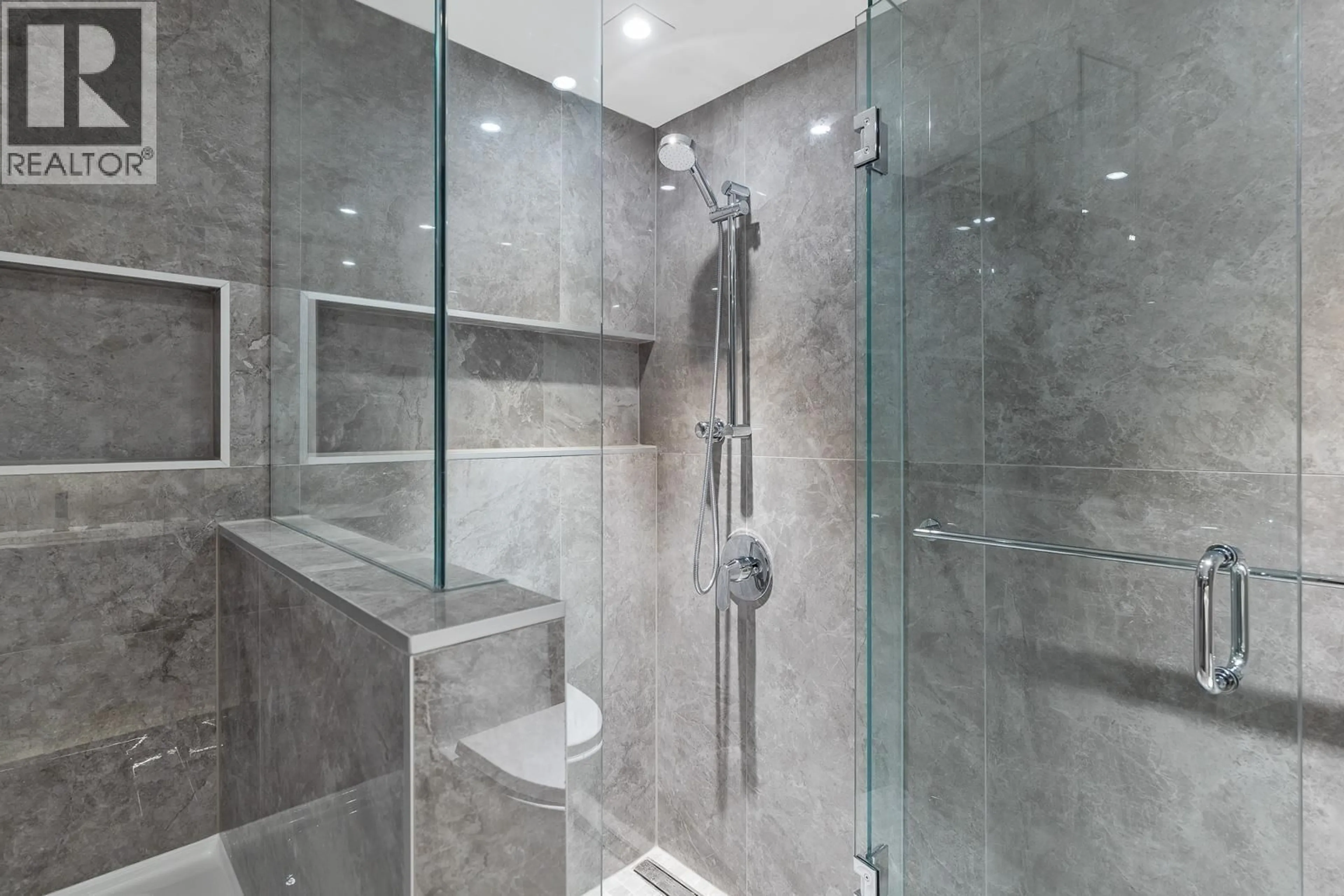 Contemporary bathroom, ceramic/tile floor for 854 - 6328 NO.3 ROAD, Richmond British Columbia V6Y0L6