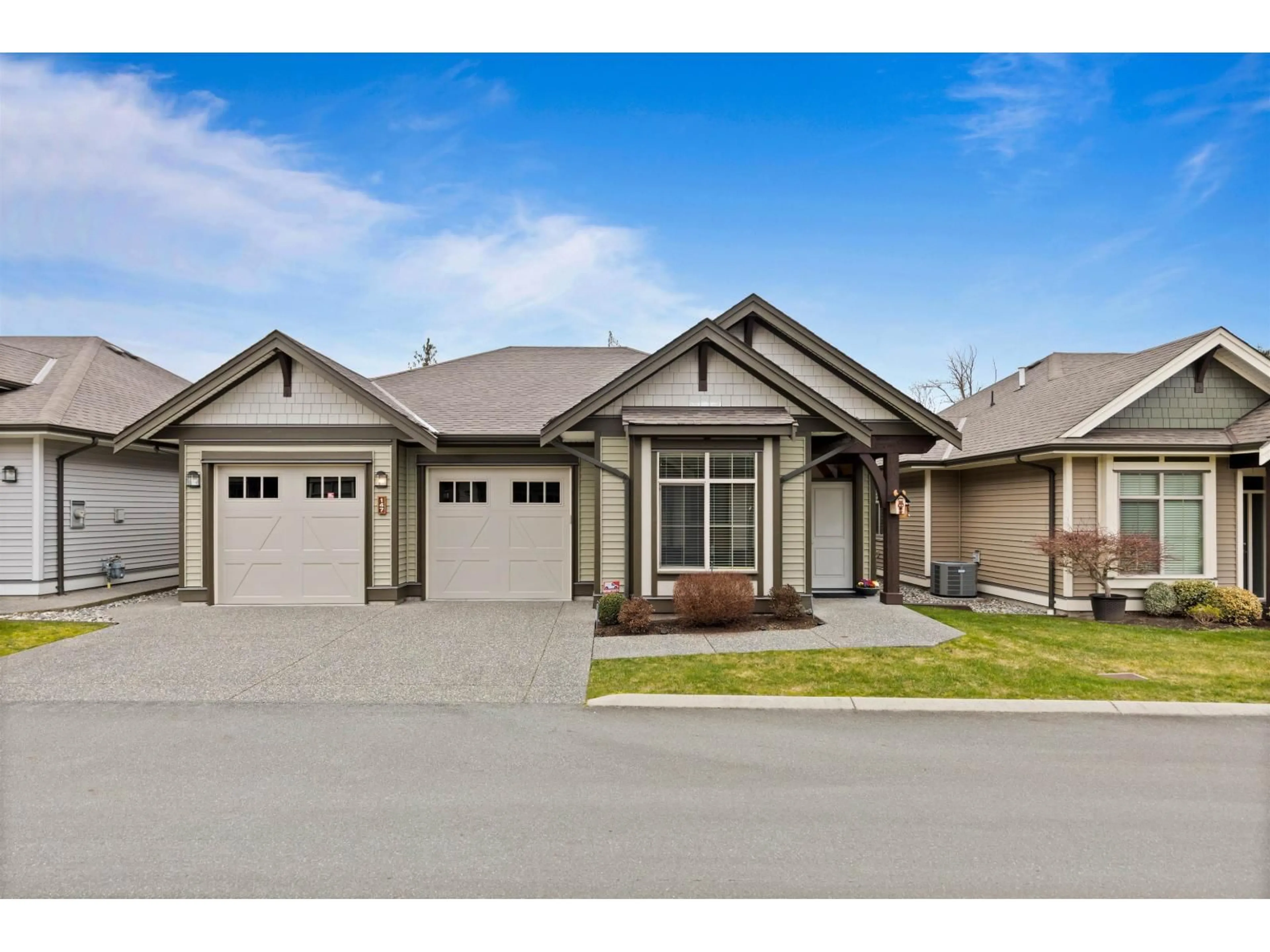 Home with vinyl exterior material, street for 147 - 45900 SOUTH SUMAS ROAD, Chilliwack British Columbia V2R0S9