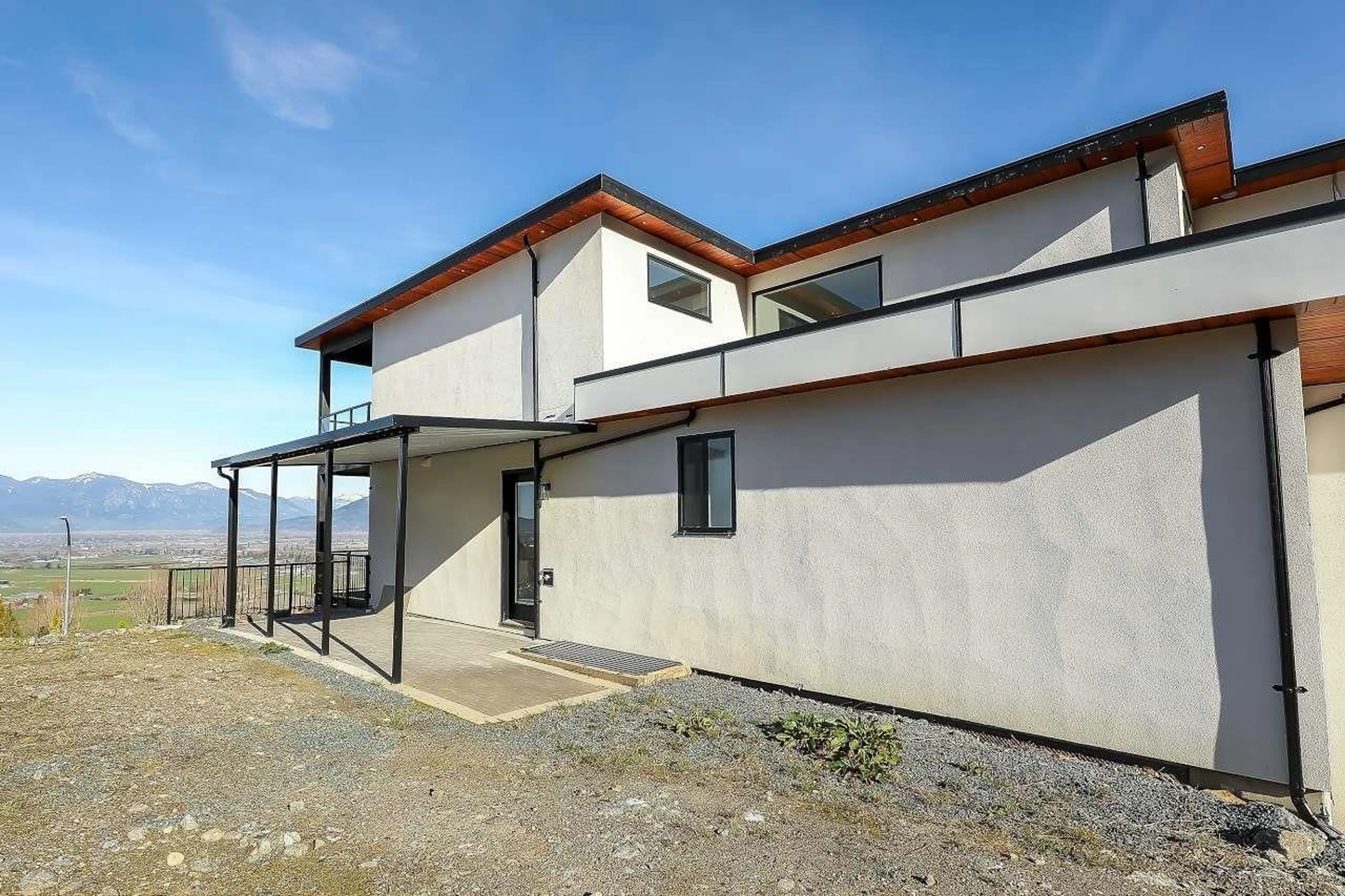 A pic from outside/outdoor area/front of a property/back of a property/a pic from drone, building for 8167 BOUNTY PLACE, Chilliwack British Columbia V4Z0E4