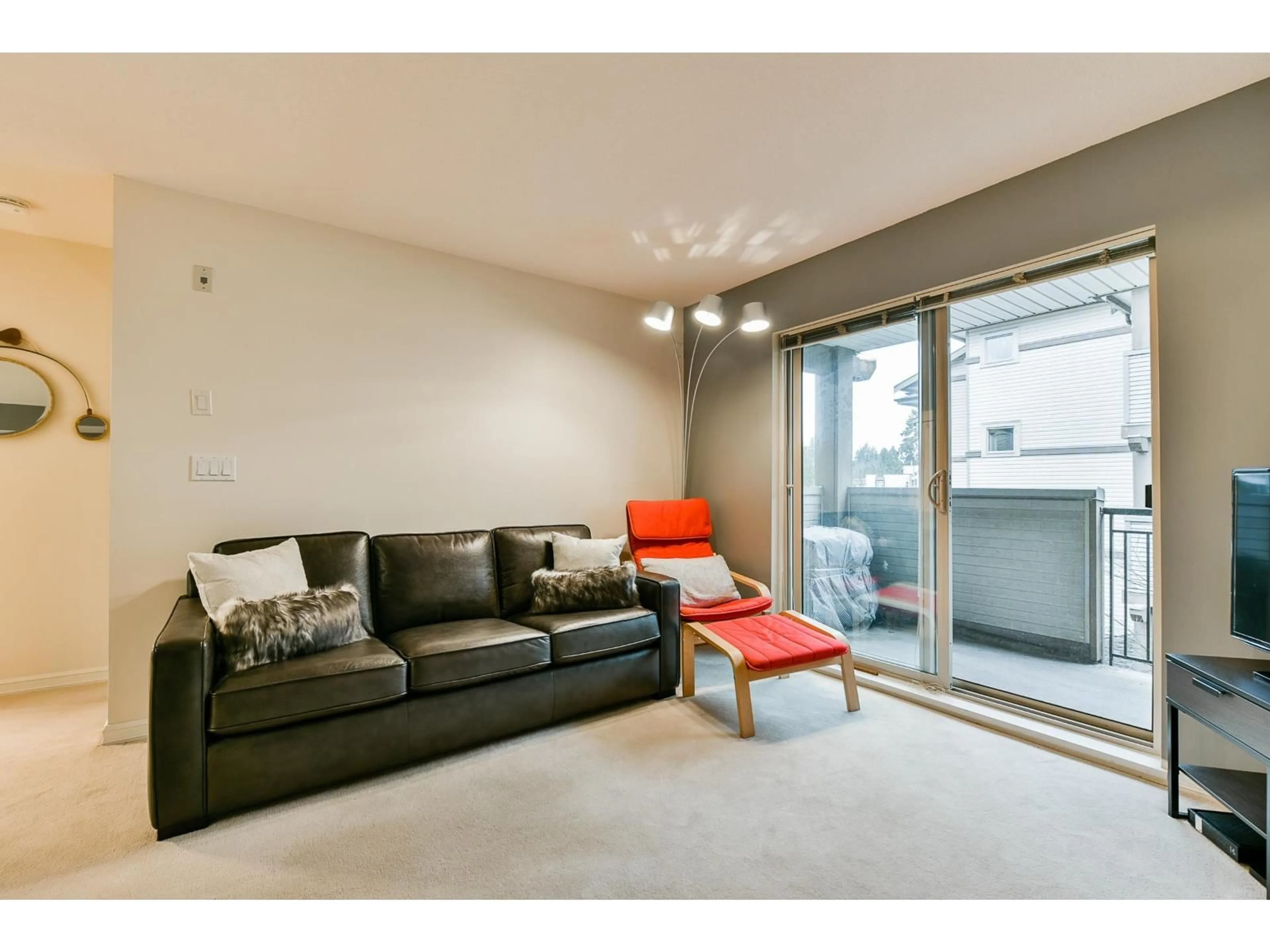 Living room with furniture, unknown for 313 - 10088 148 STREET, Surrey British Columbia V3R3M9