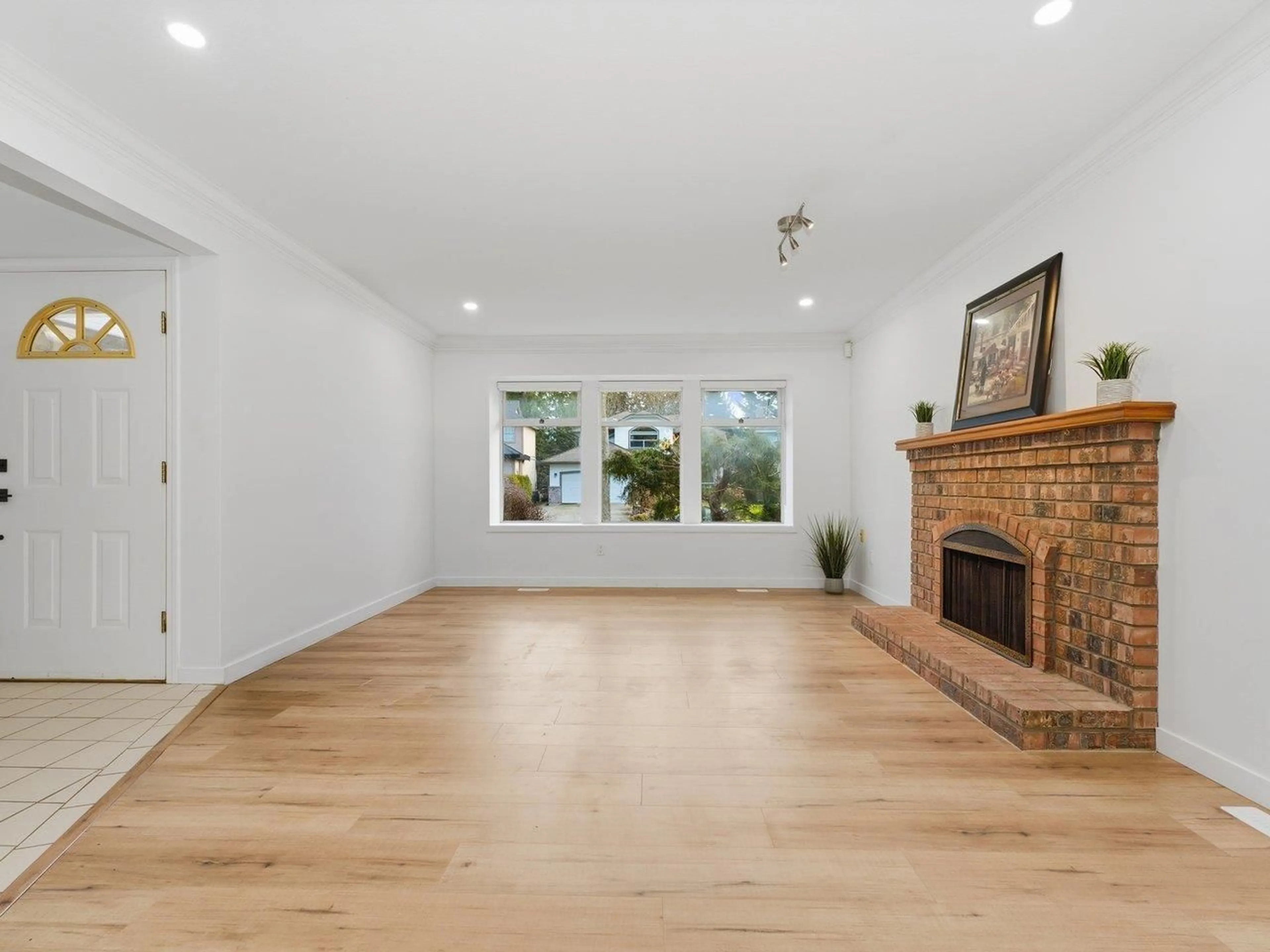 Unknown for 12201 NORTHPARK CRESCENT, Surrey British Columbia V3X2B2