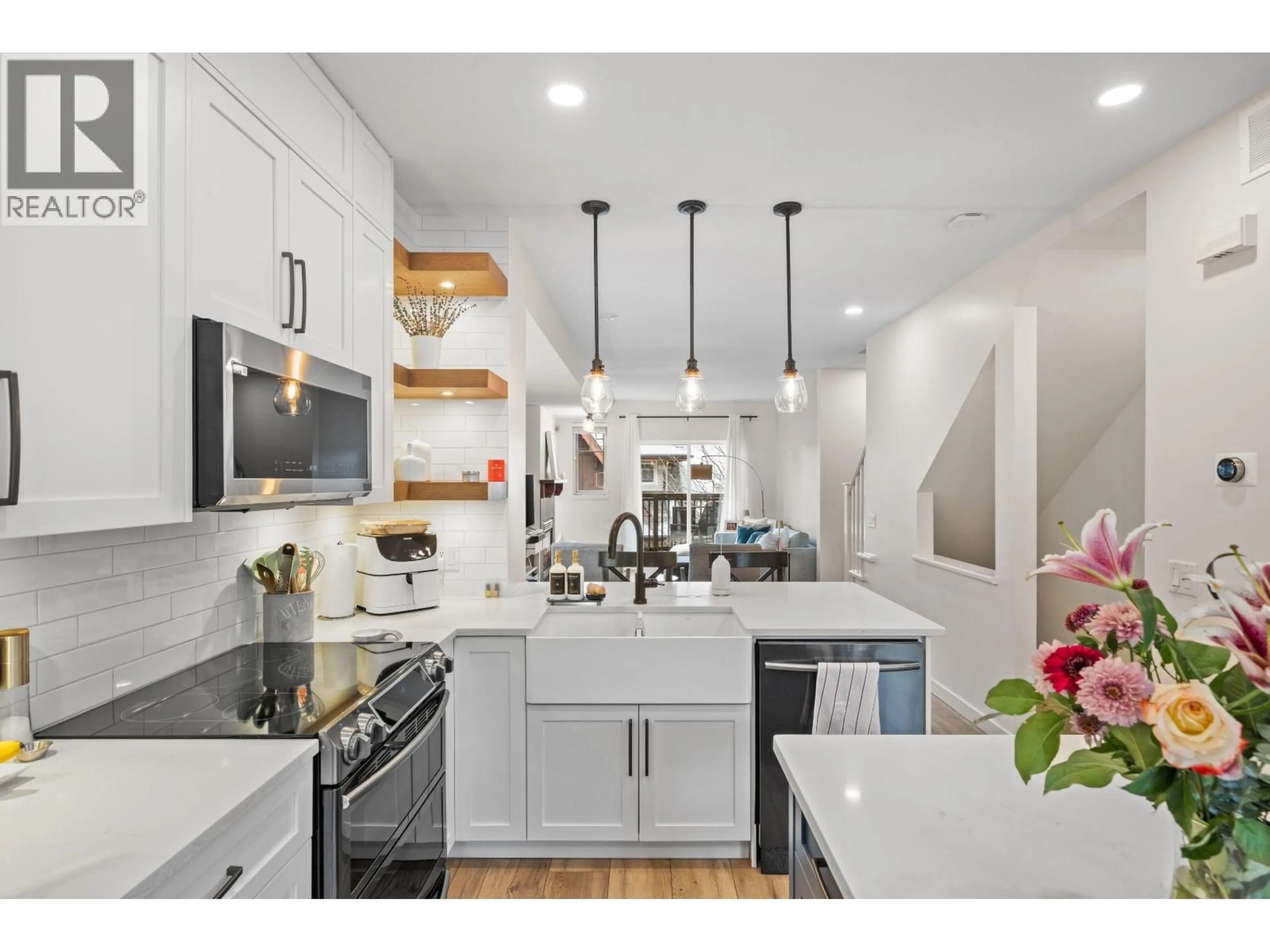 Open concept kitchen, unknown for 142 - 2000 PANORAMA DRIVE, Port Moody British Columbia V3H5J5