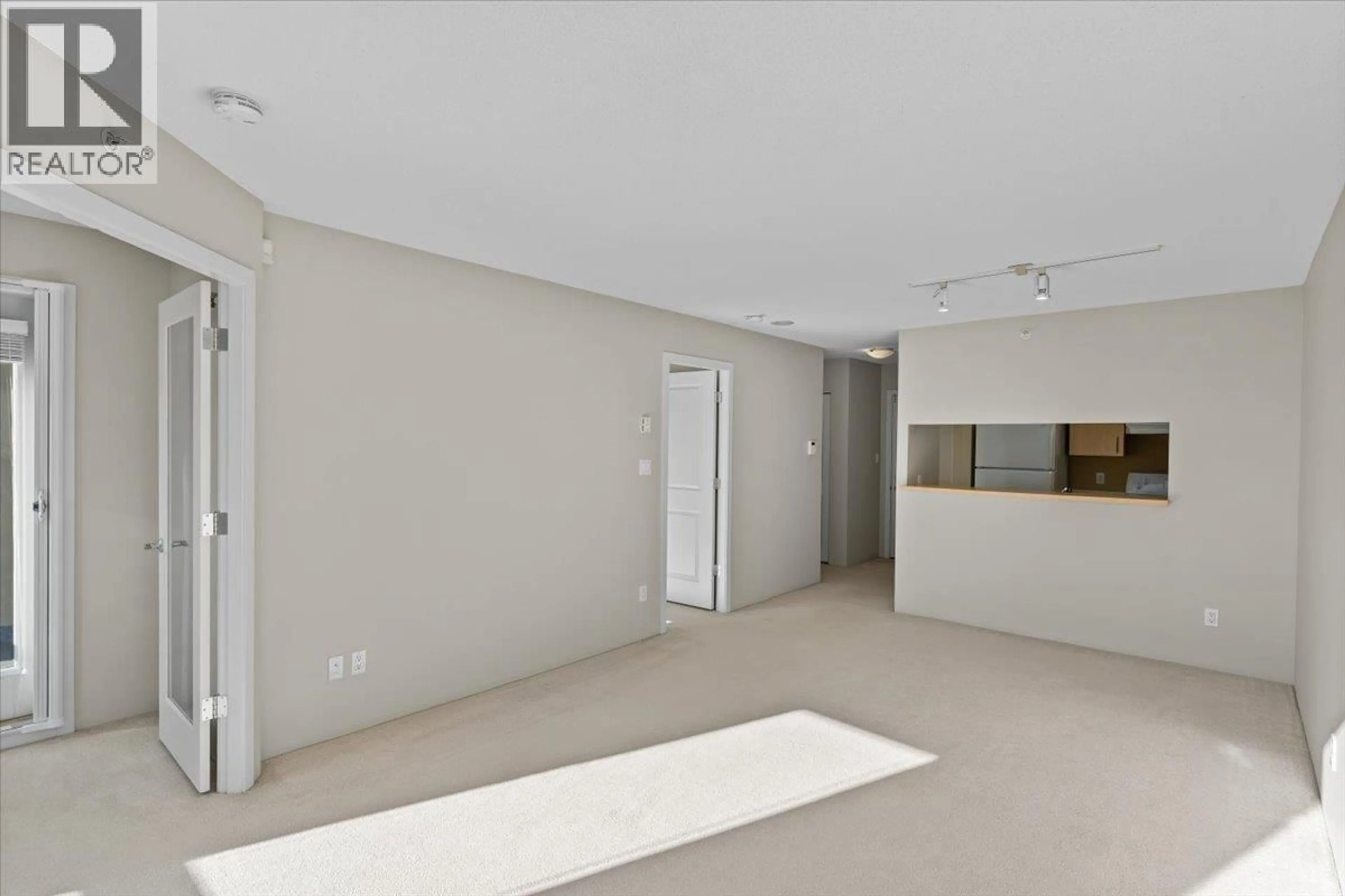 Unknown for 303 - 3588 CROWLEY DRIVE, Vancouver British Columbia V5R6H3